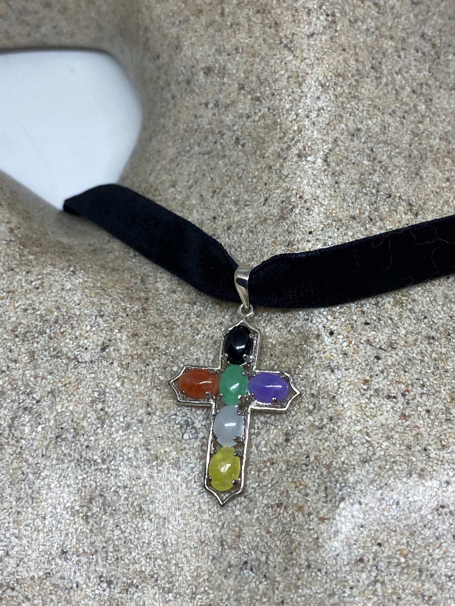 Vintage Fun Jade and Mixed Gemstone Choker 925 Sterling Silver Cross Pendant Necklace