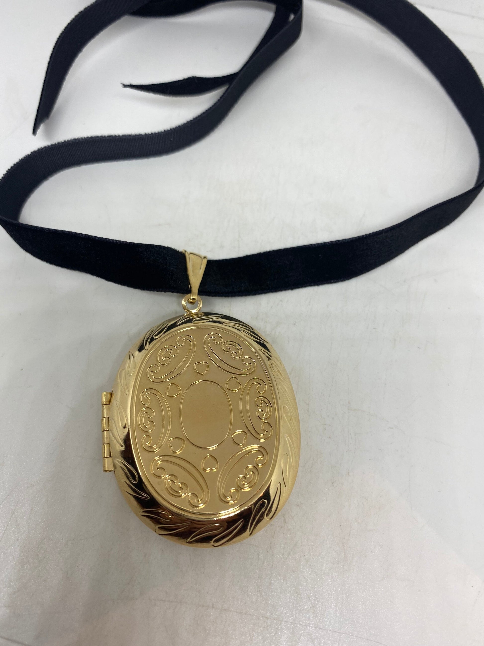 Vintage Locket Choker Gold Filled Deco Etched Necklace