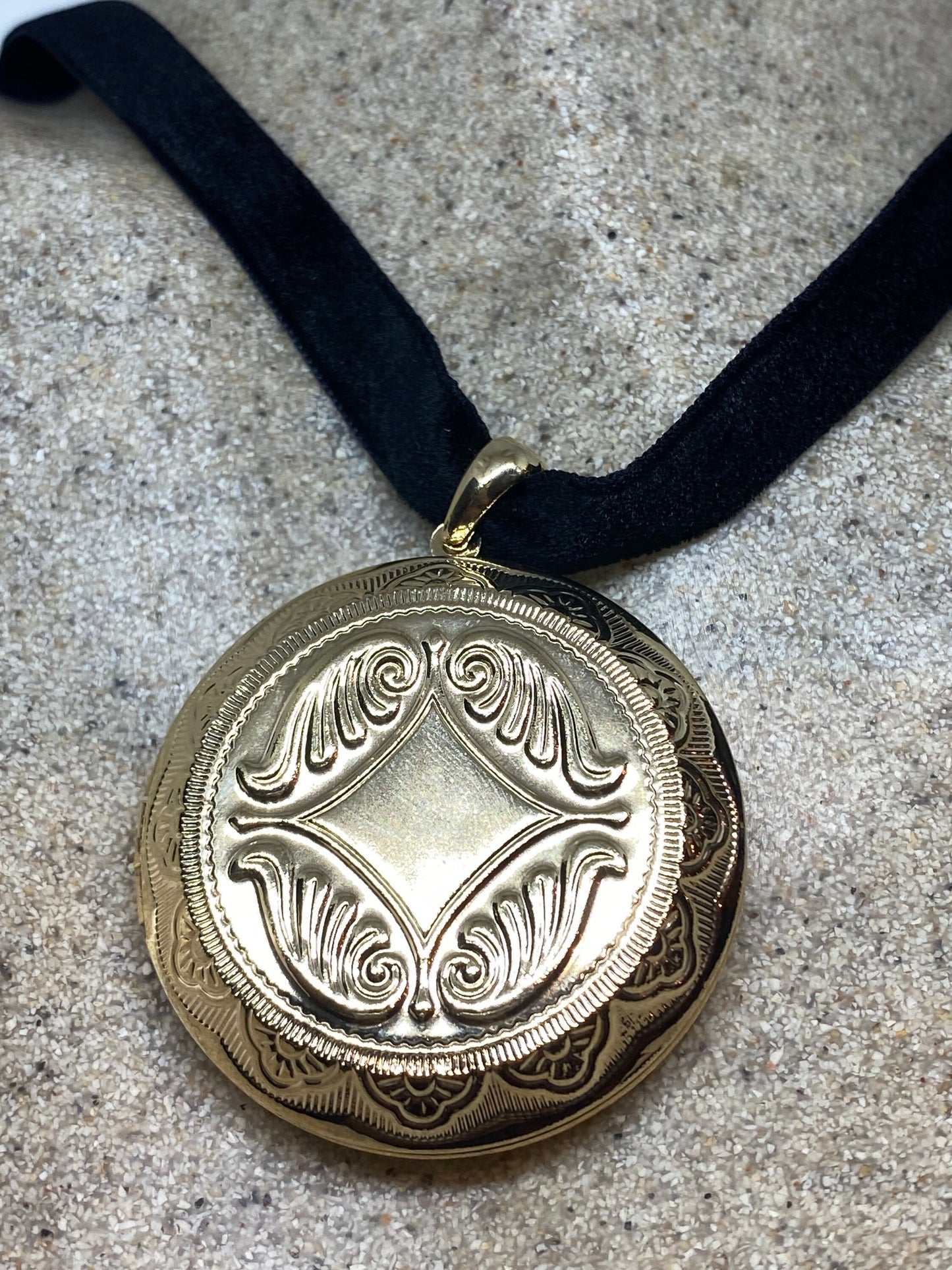 Vintage Locket Choker Gold Filled Deco Etched Necklace