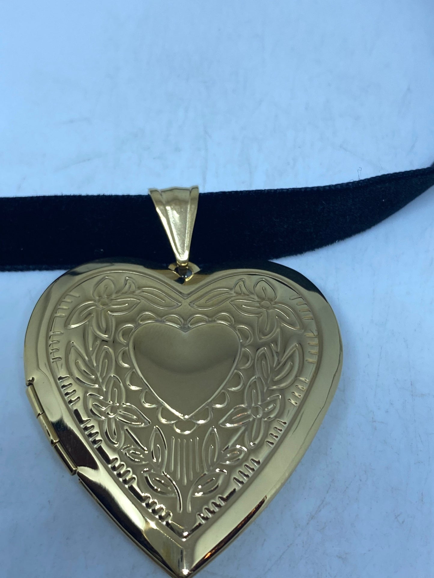 Vintage Gold Locket | Tiny Heart Photo Charm Golden Stainless Steel Deco Etched Choker Necklace