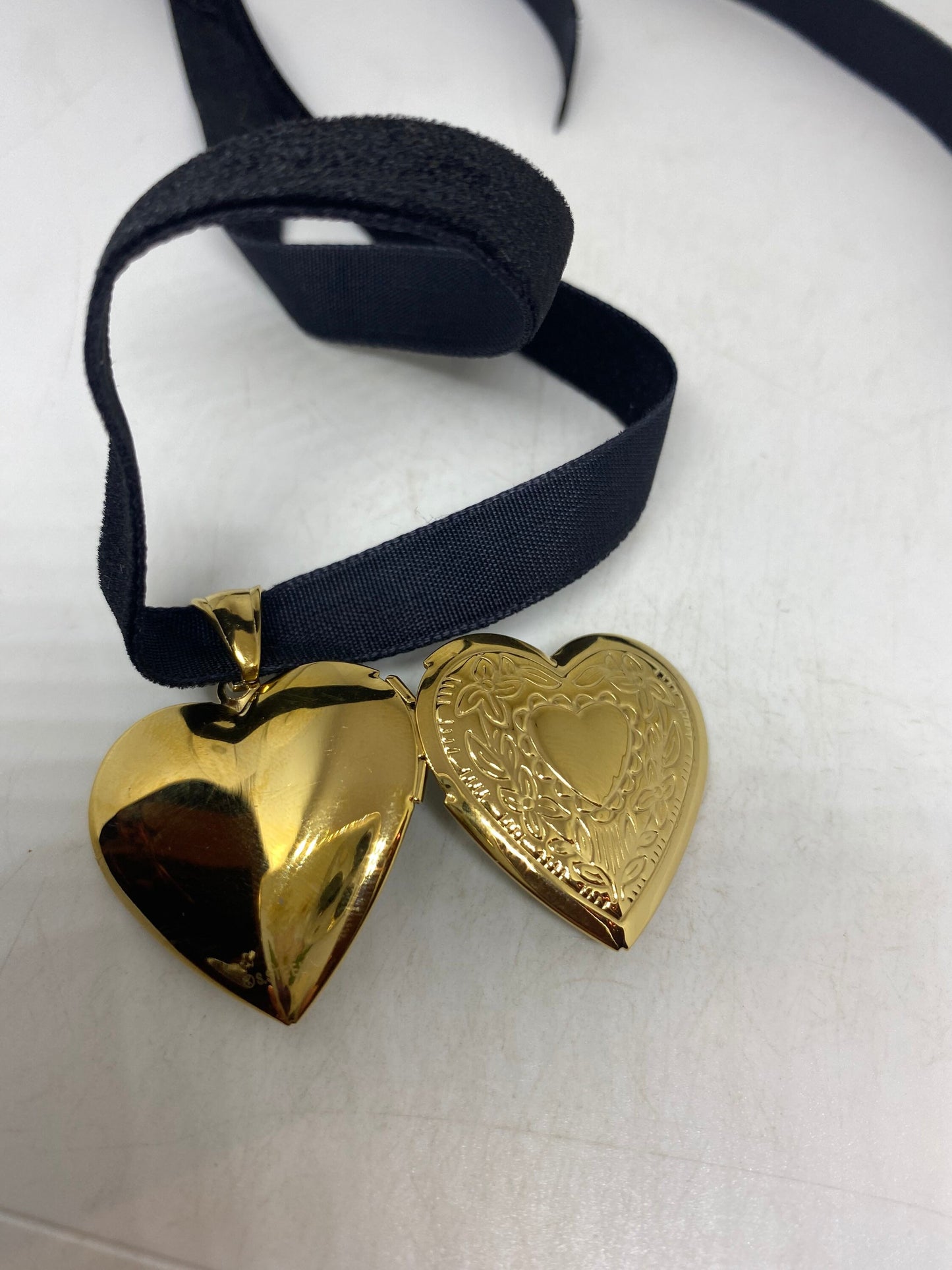 Vintage Gold Locket | Tiny Heart Photo Charm Golden Stainless Steel Deco Etched Choker Necklace