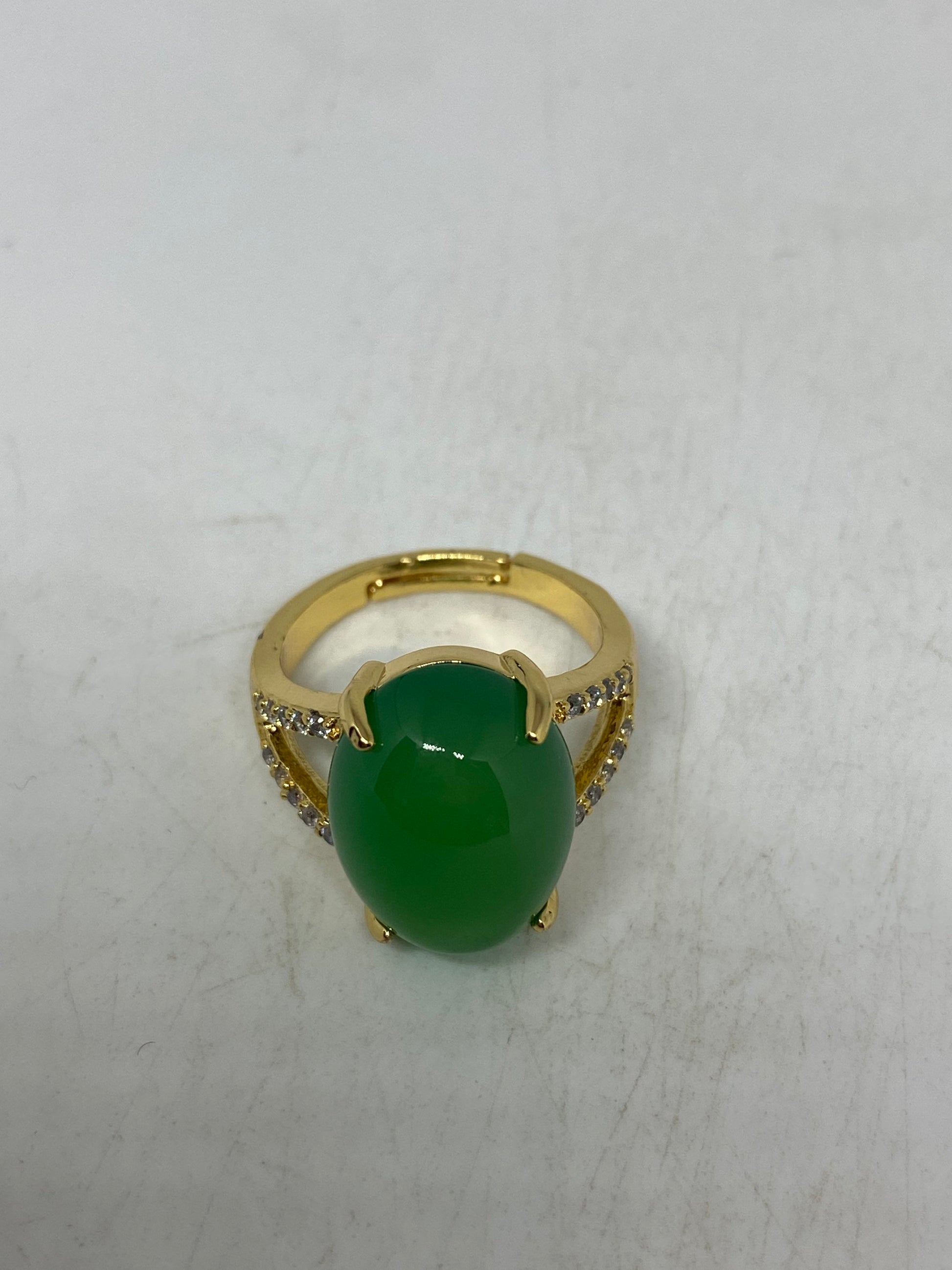 Vintage Lucky Green Nephrite Jade Golden Ring