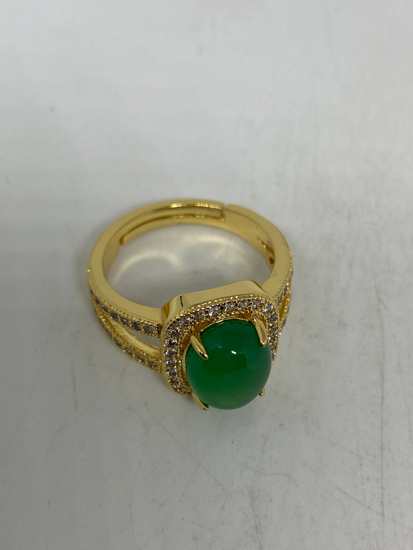 Vintage Lucky Green Nephrite Jade Golden Ring