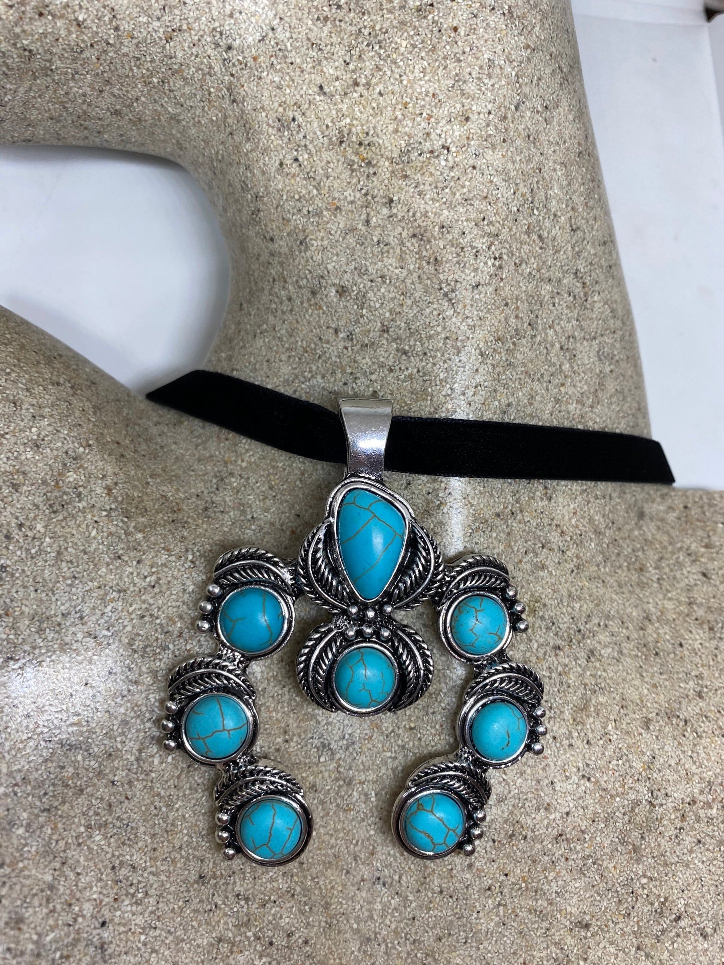 Vintage Southwestern Blue Howlite squash blossom Necklace
