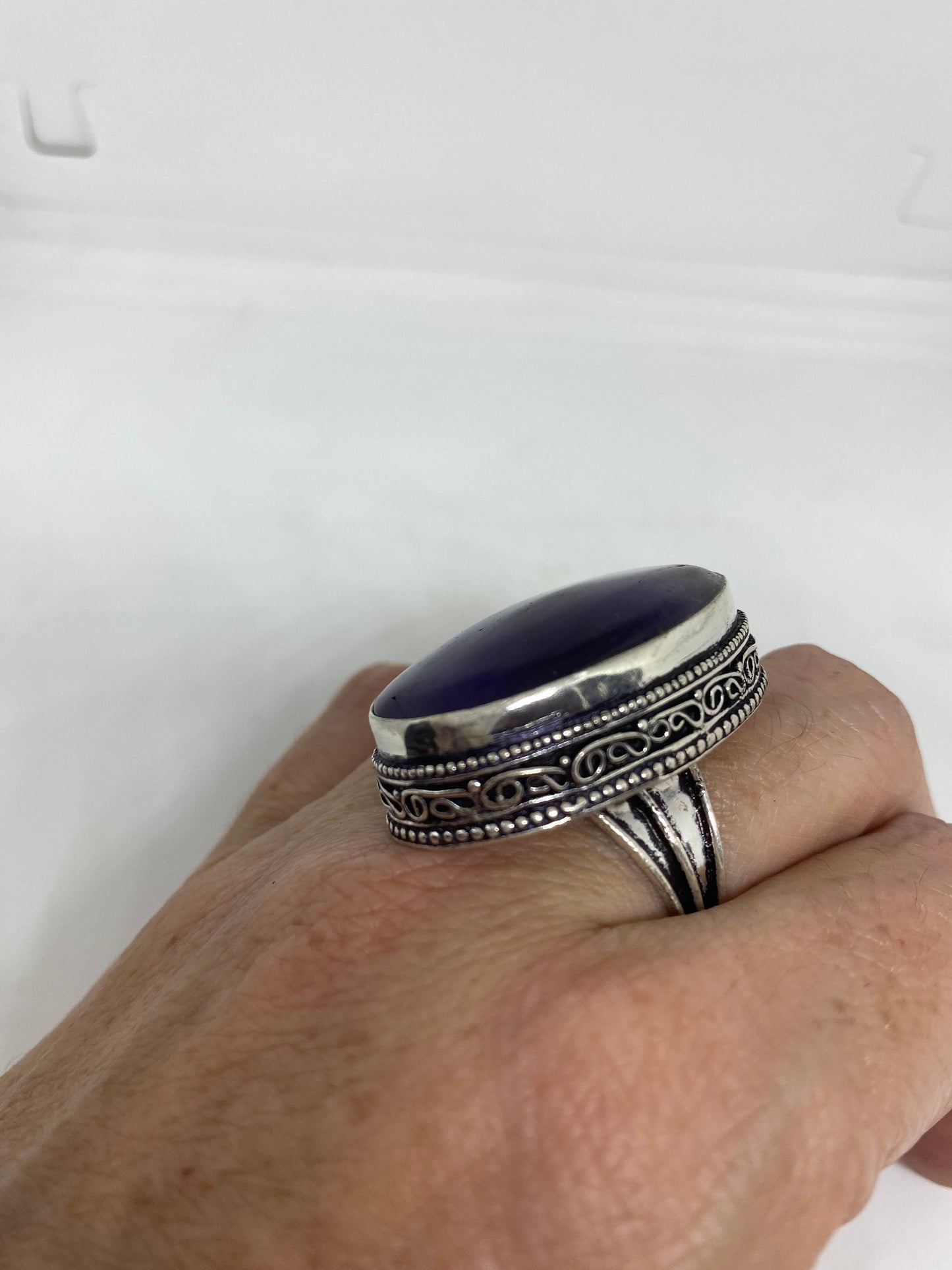 Vintage Genuine Amethyst ringsize 8.5