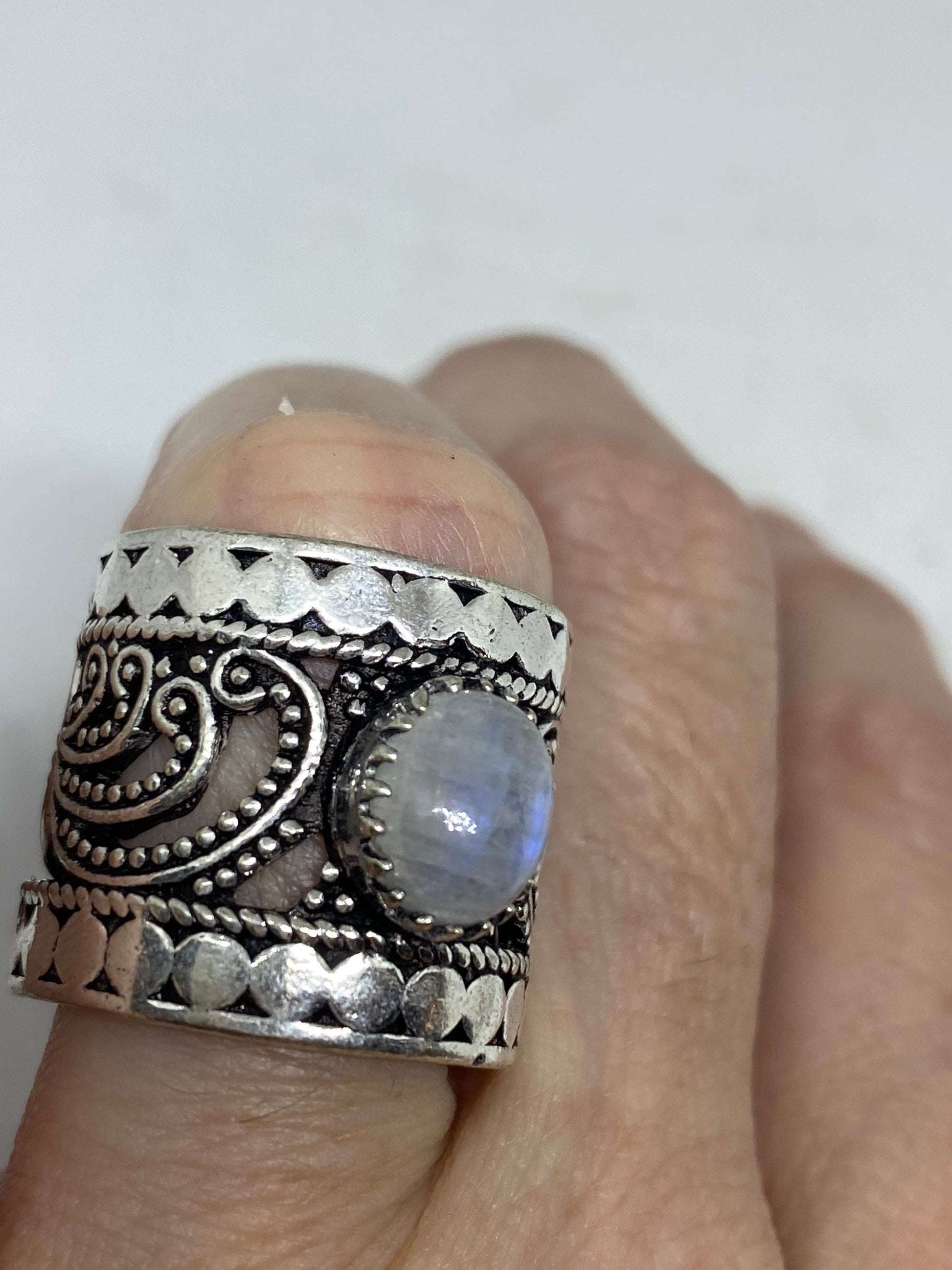 Vintage Genuine Blue White Rainbow Moonstone Ring