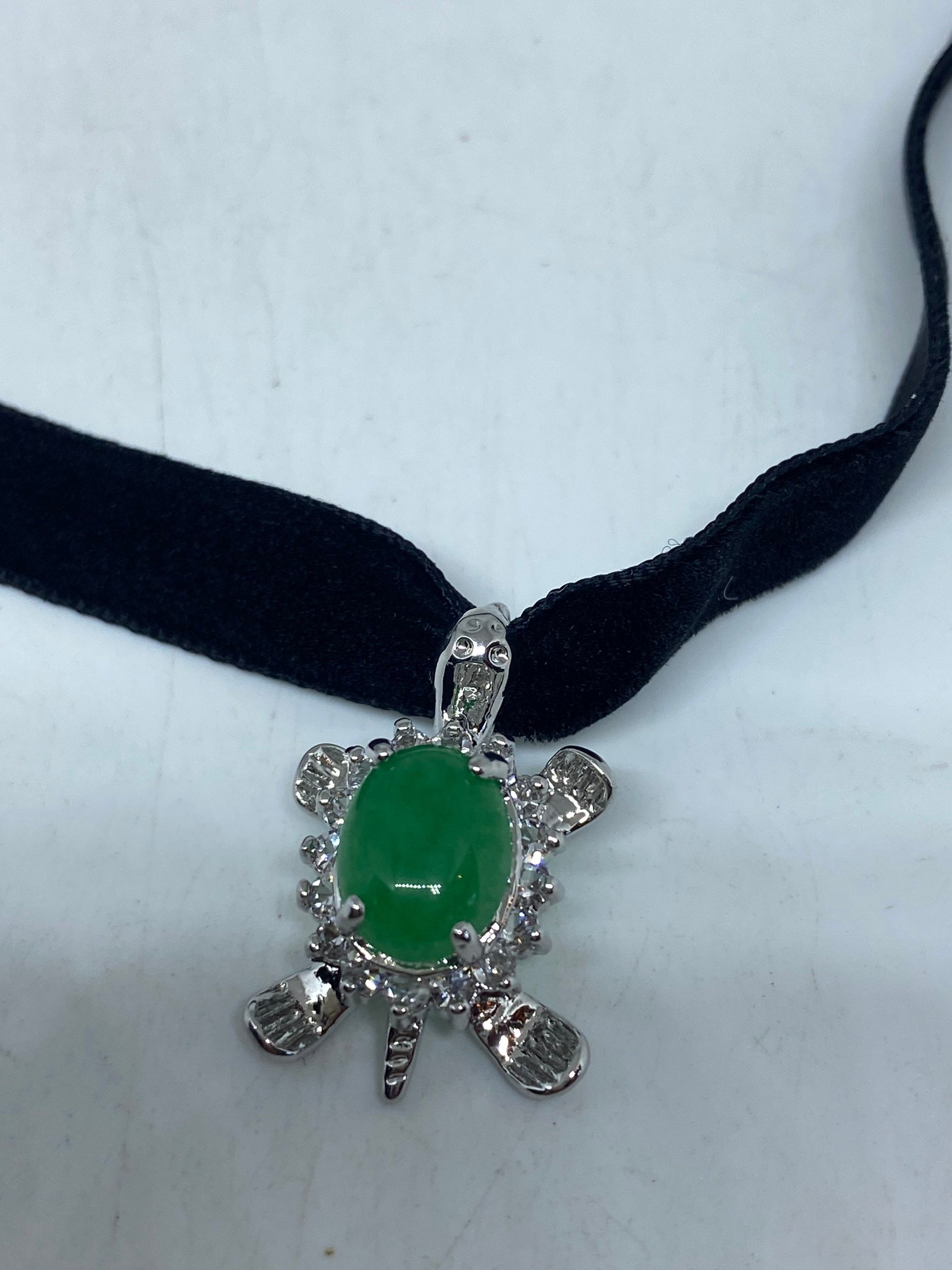 Vintage Green Jade Flower Choker Silver Finish Necklace Pendant