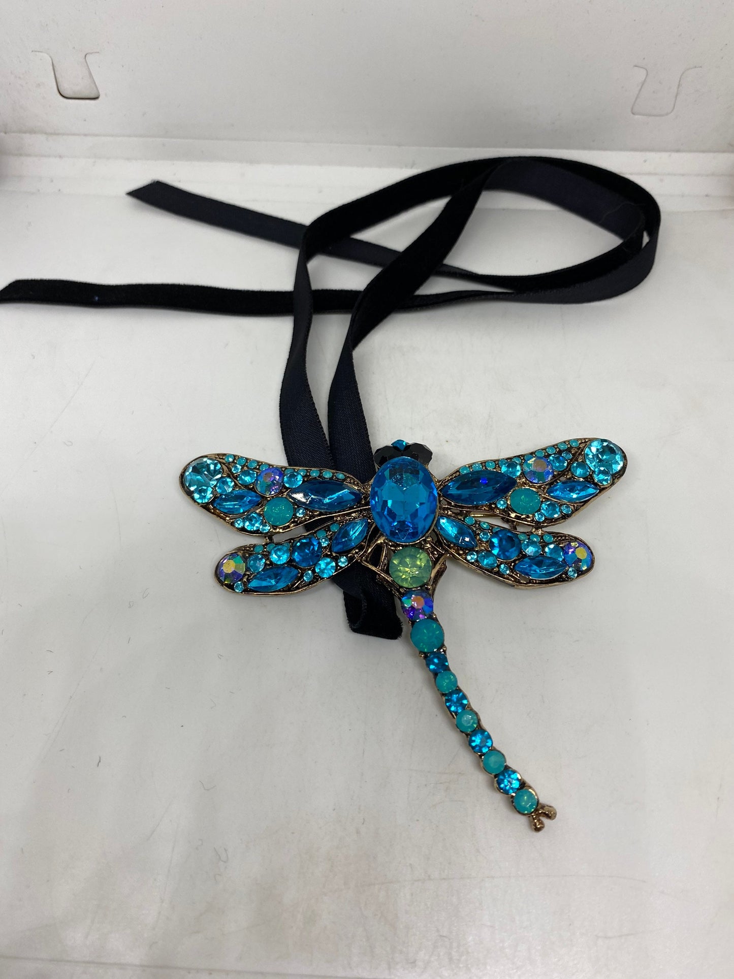 Blue Gothic Styled Austrian Crystal Dragonfly Choker Necklace pin
