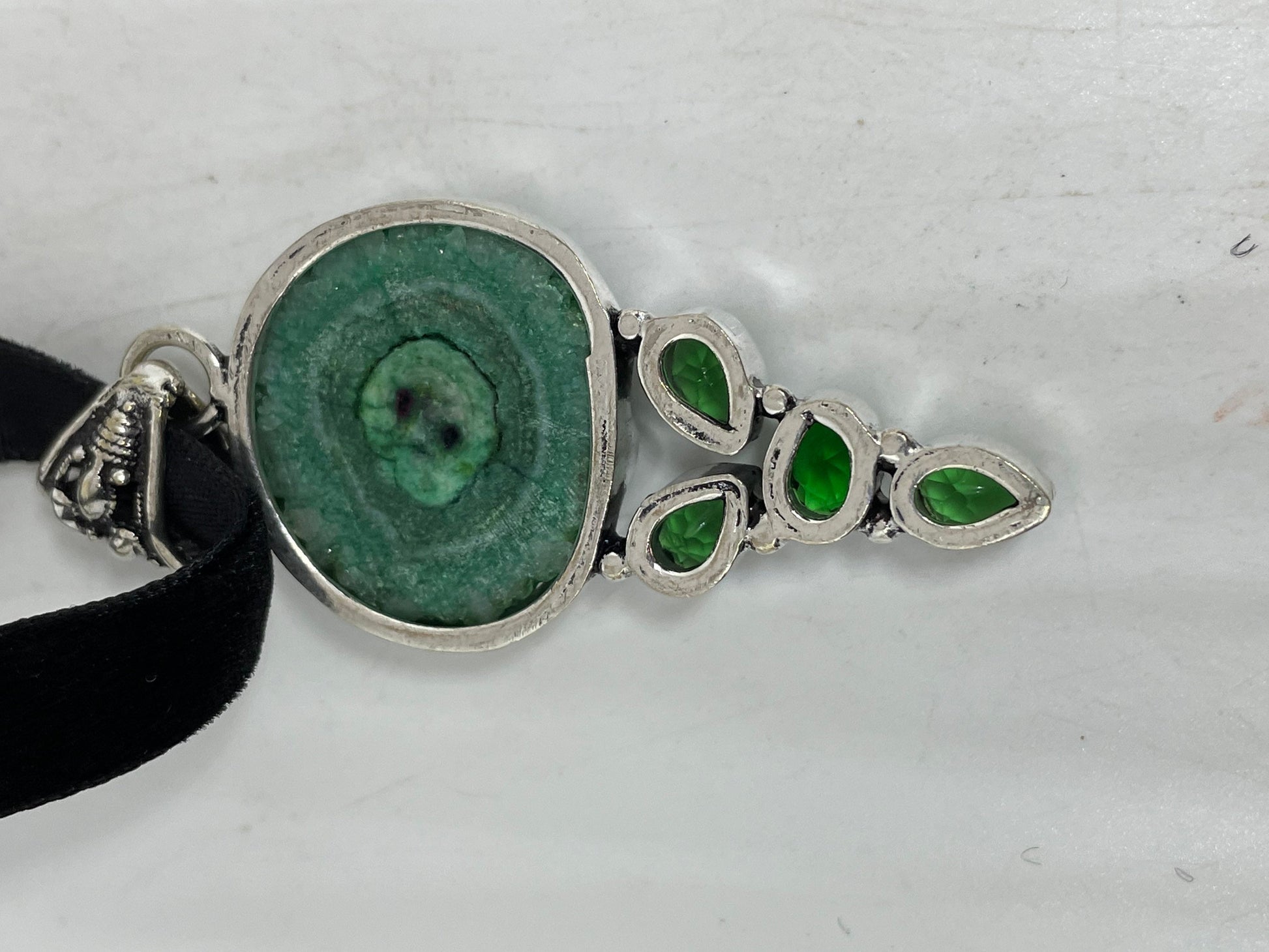 Handmade Vintage Green Chrysoprase Crystal Druzy Agate Choker Pendant