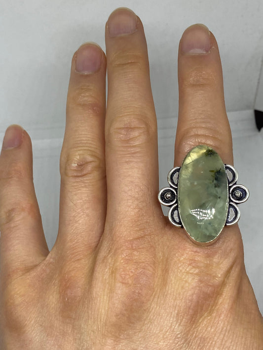 Vintage Green Nephrite Jade Ring