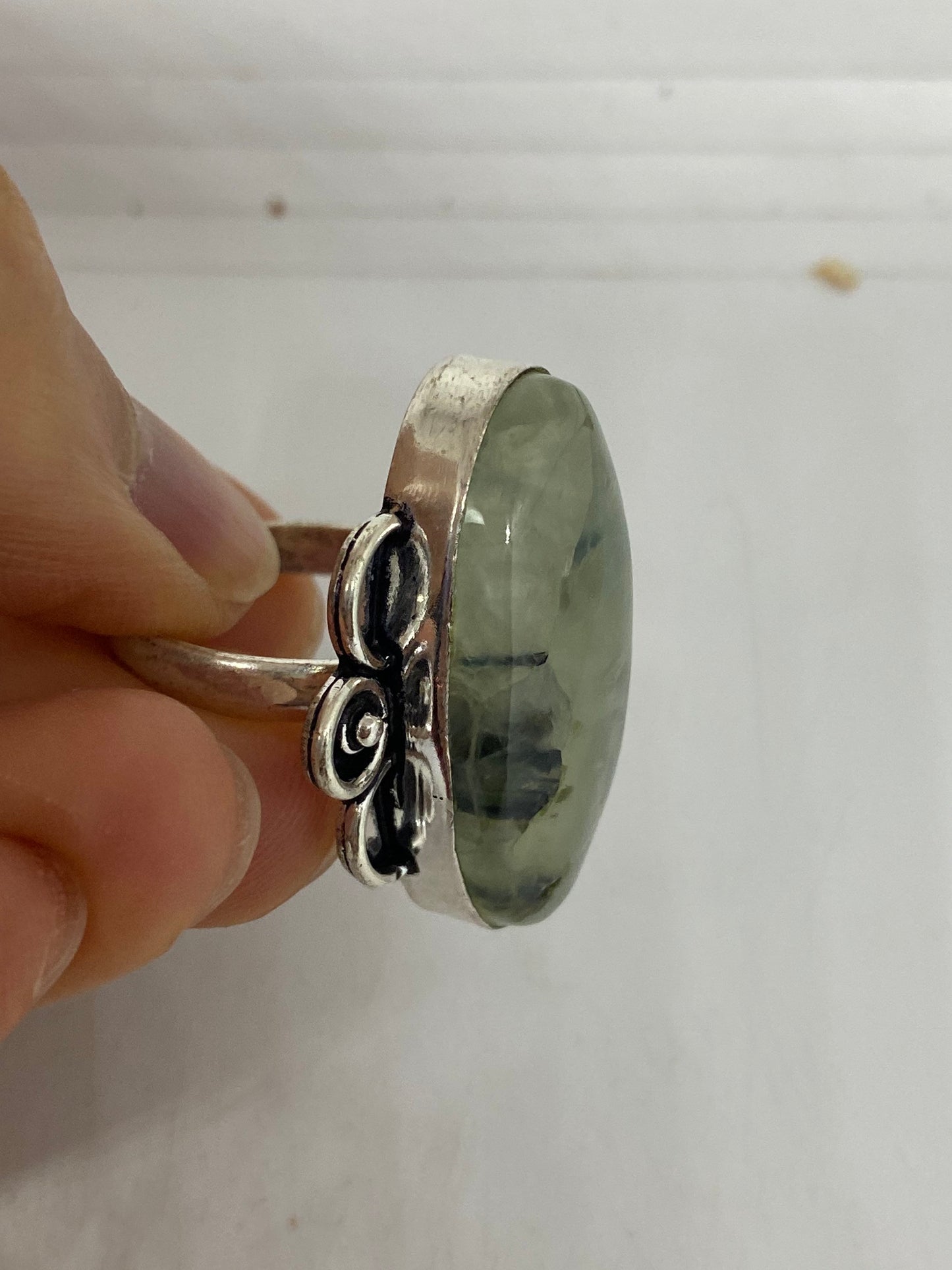 Vintage Green Nephrite Jade Ring