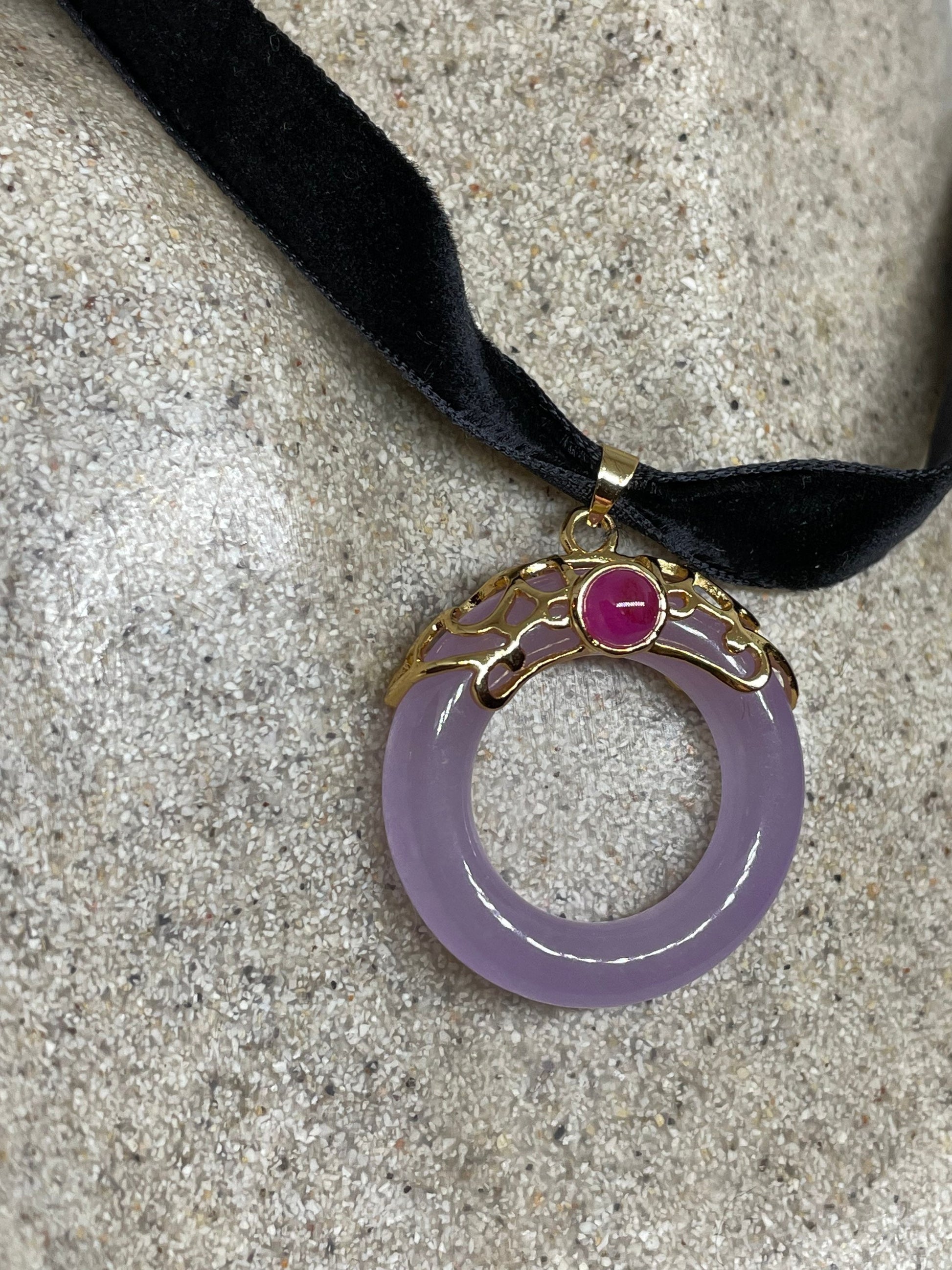 Vintage Lavender Jade Choker Silver Finish Necklace Pendant