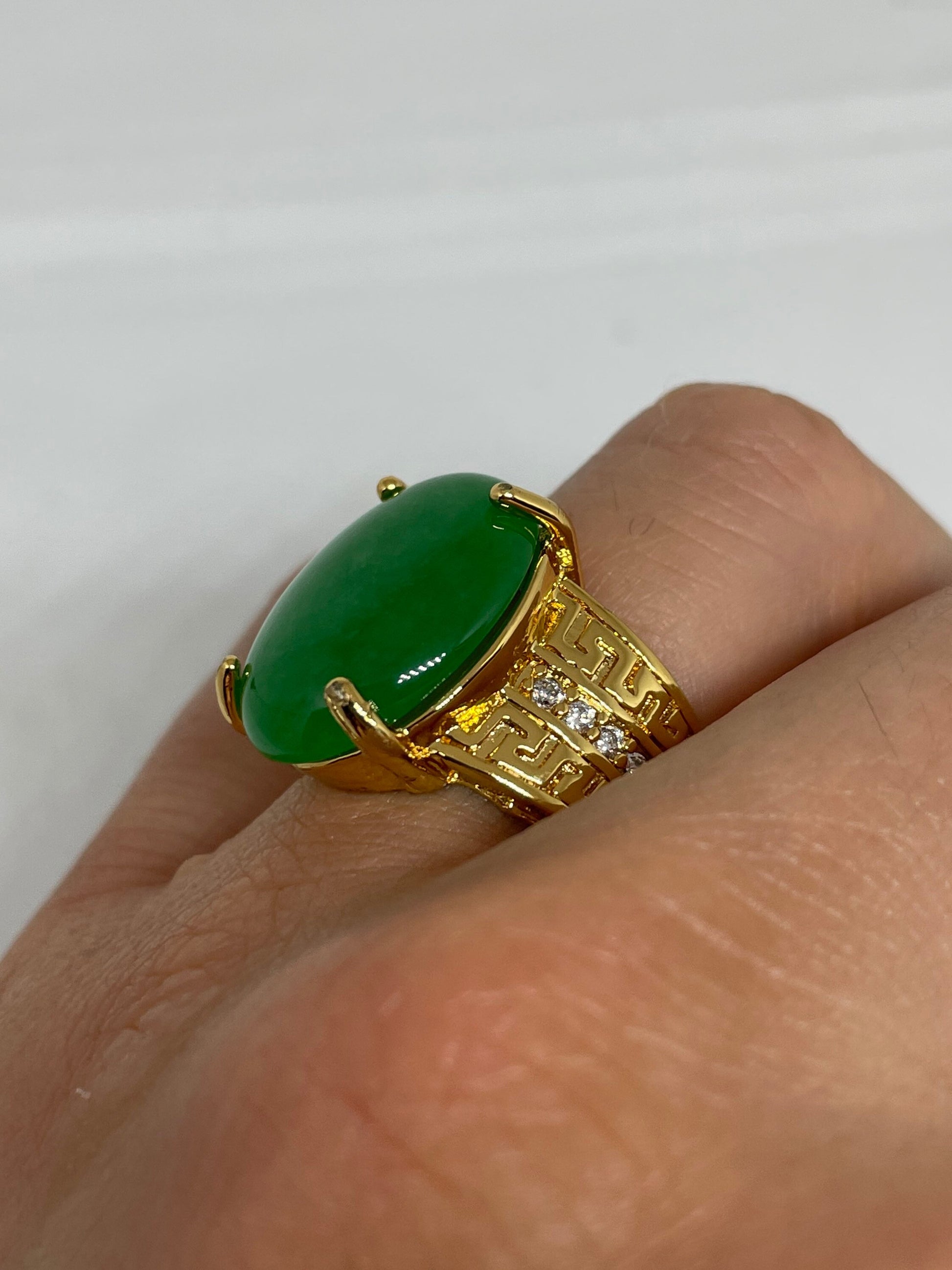 Vintage Lucky Green Nephrite Jade Golden Ring