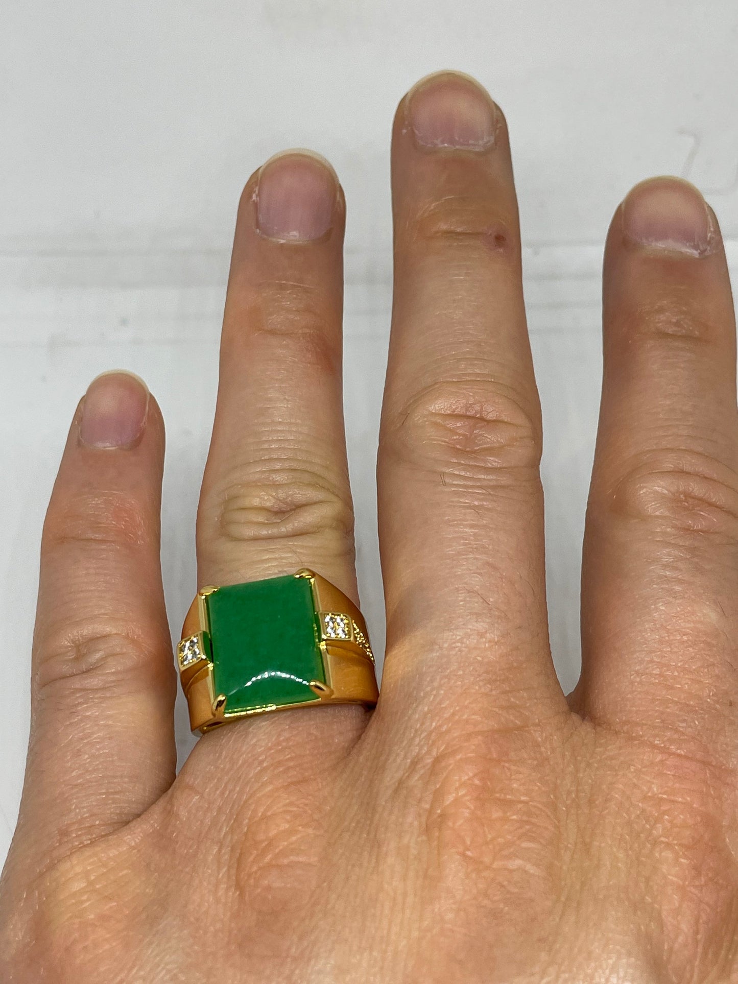 Vintage Lucky Green Nephrite Jade Golden Ring