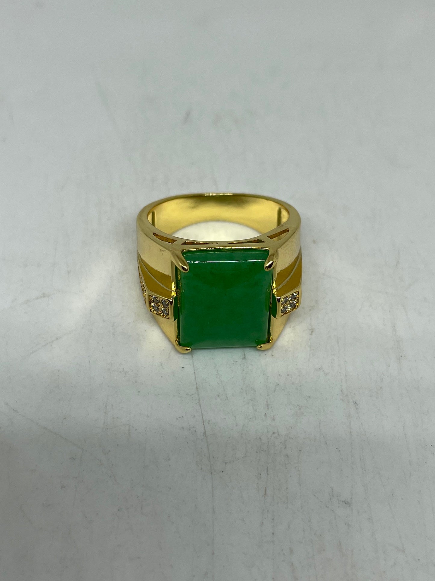 Vintage Lucky Green Nephrite Jade Golden Ring