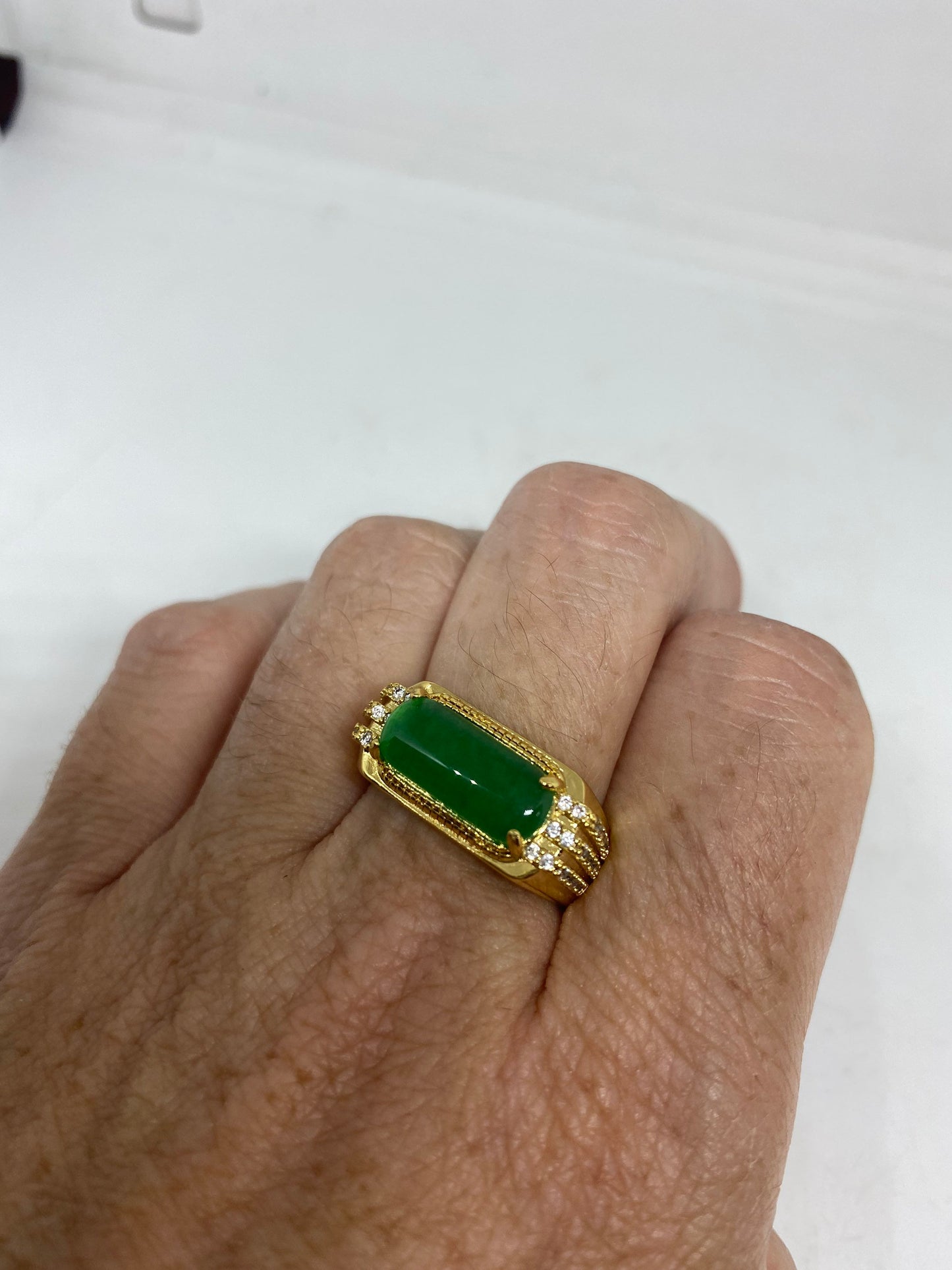 Vintage Lucky Green Nephrite Jade Golden Ring