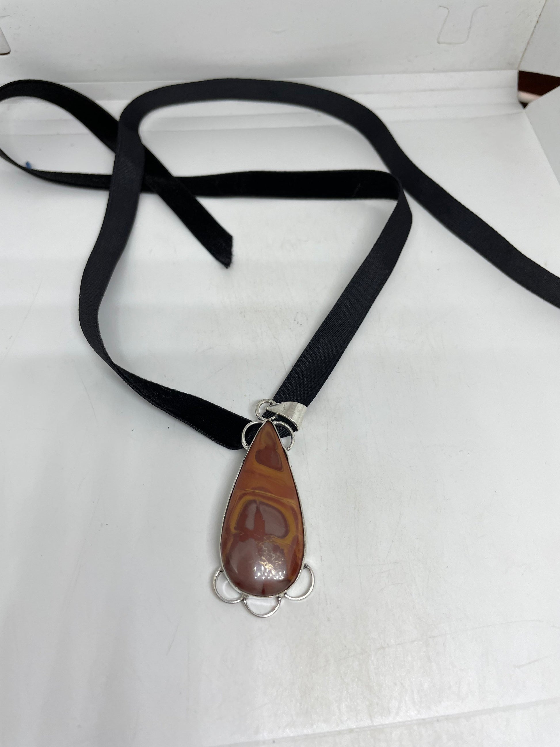 Vintage Carnelian agate Choker Necklace Pendant