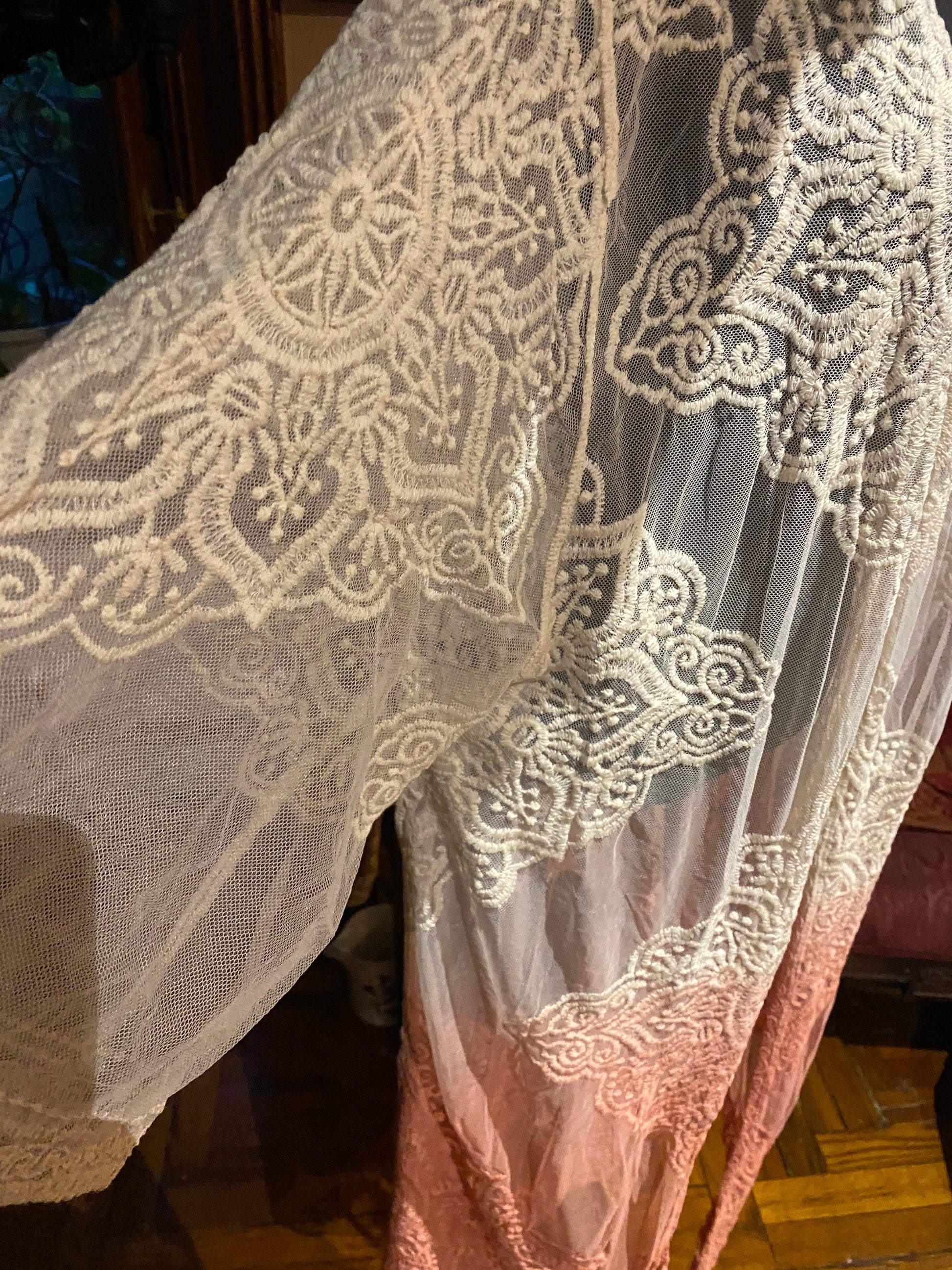 Vintage Style Pink Embroidered kimono jacket