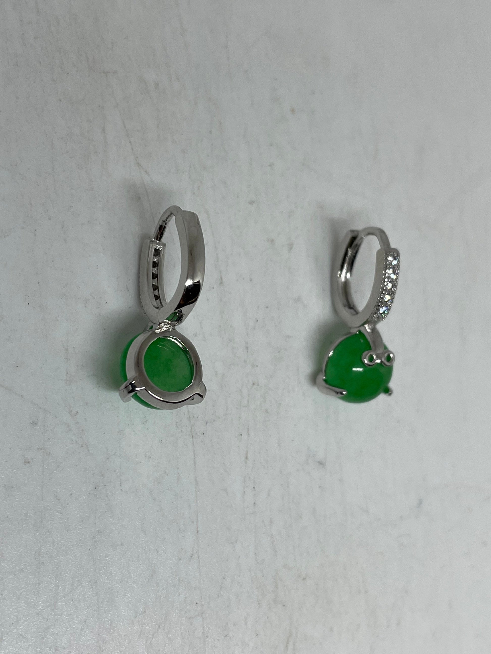 Vintage Fun Green Jade Gemstone Rhodium Bronze Earrings