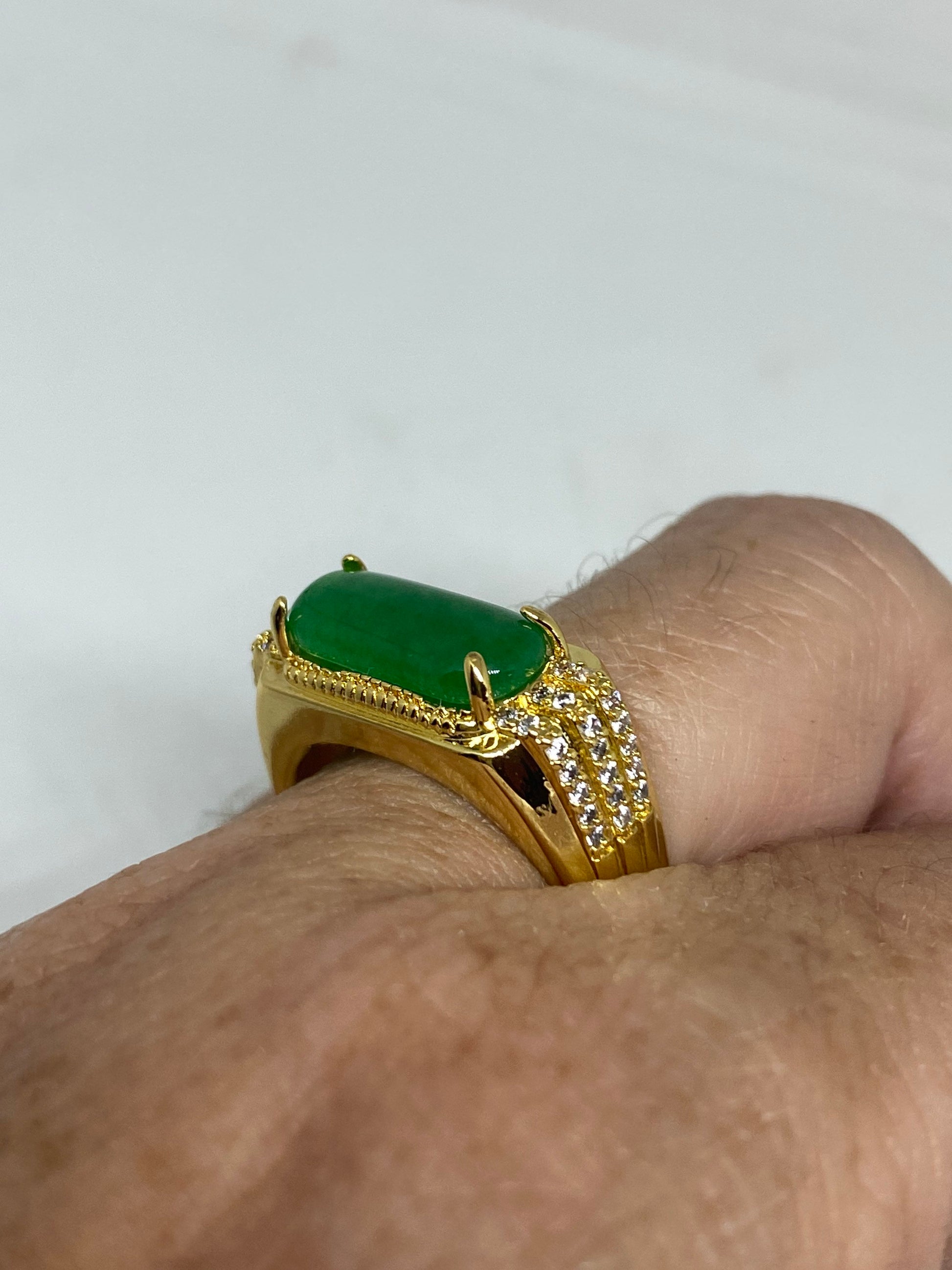 Vintage Lucky Green Nephrite Jade Golden Ring