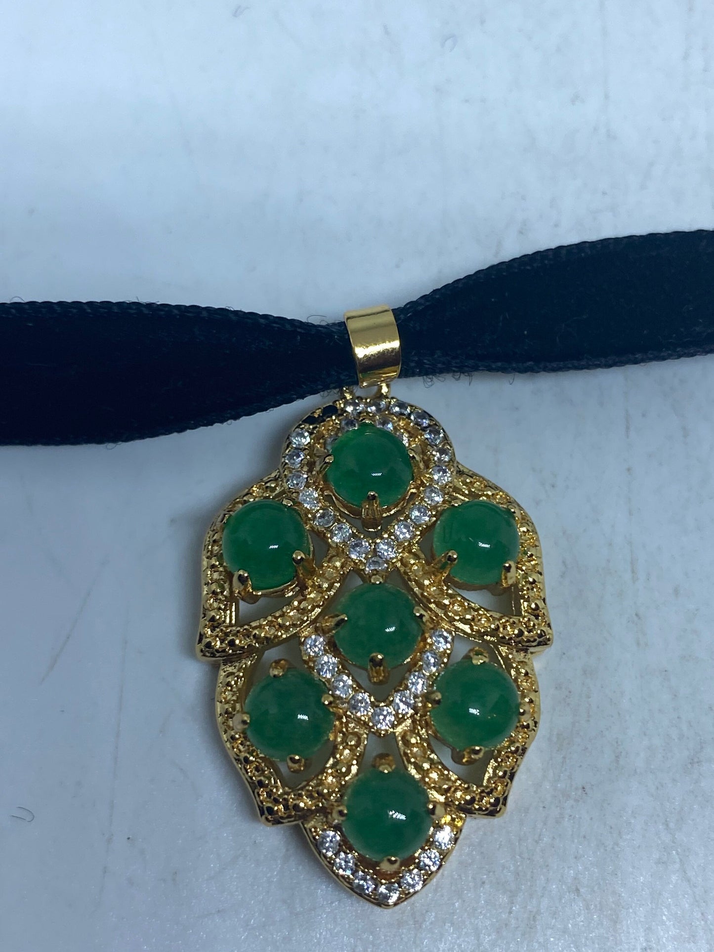 Vintage Green Jade Choker Golden Bronze Necklace Pendant
