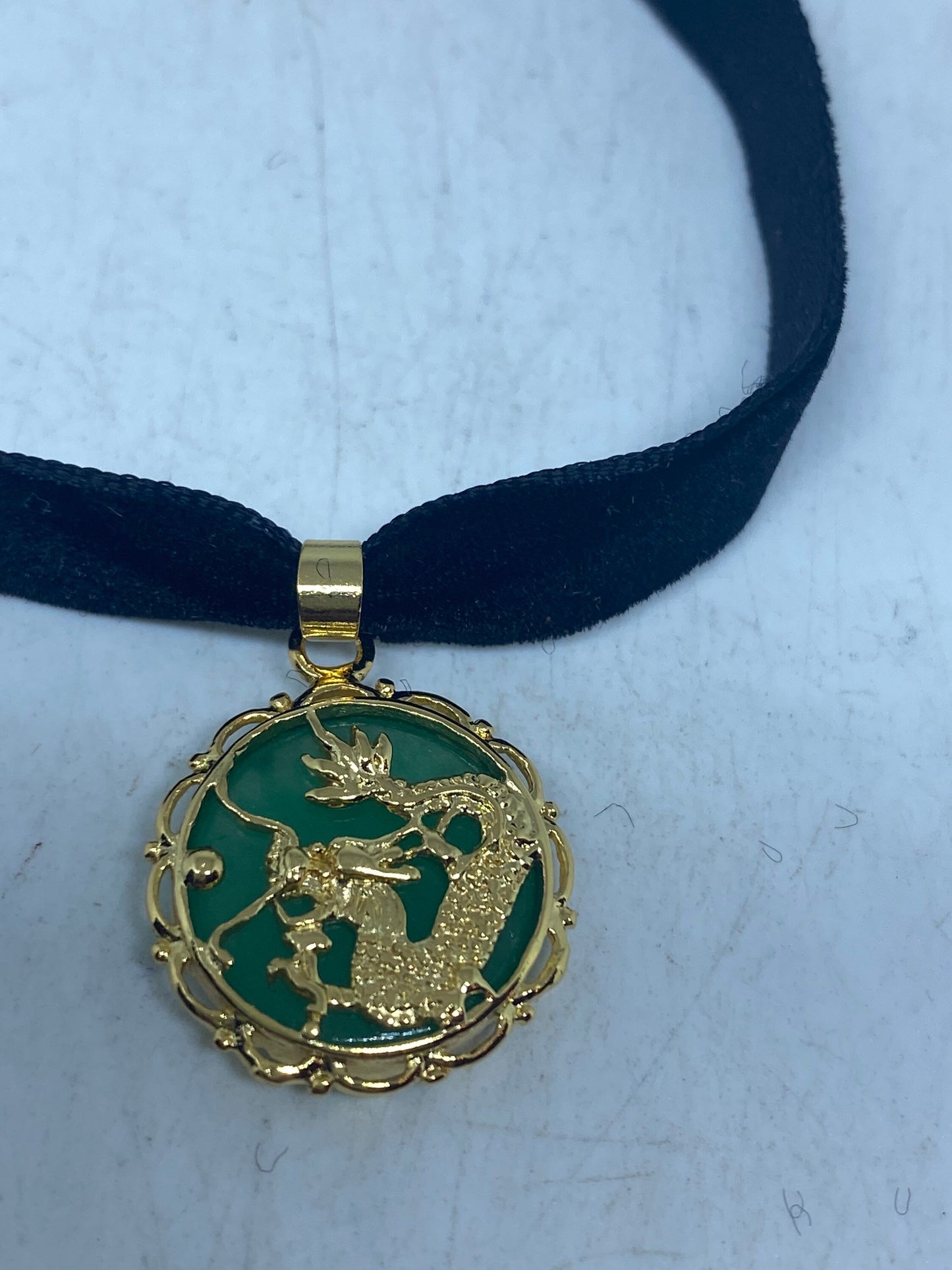 Vintage Green Jade Dragon Choker Golden Finish Necklace Pendant