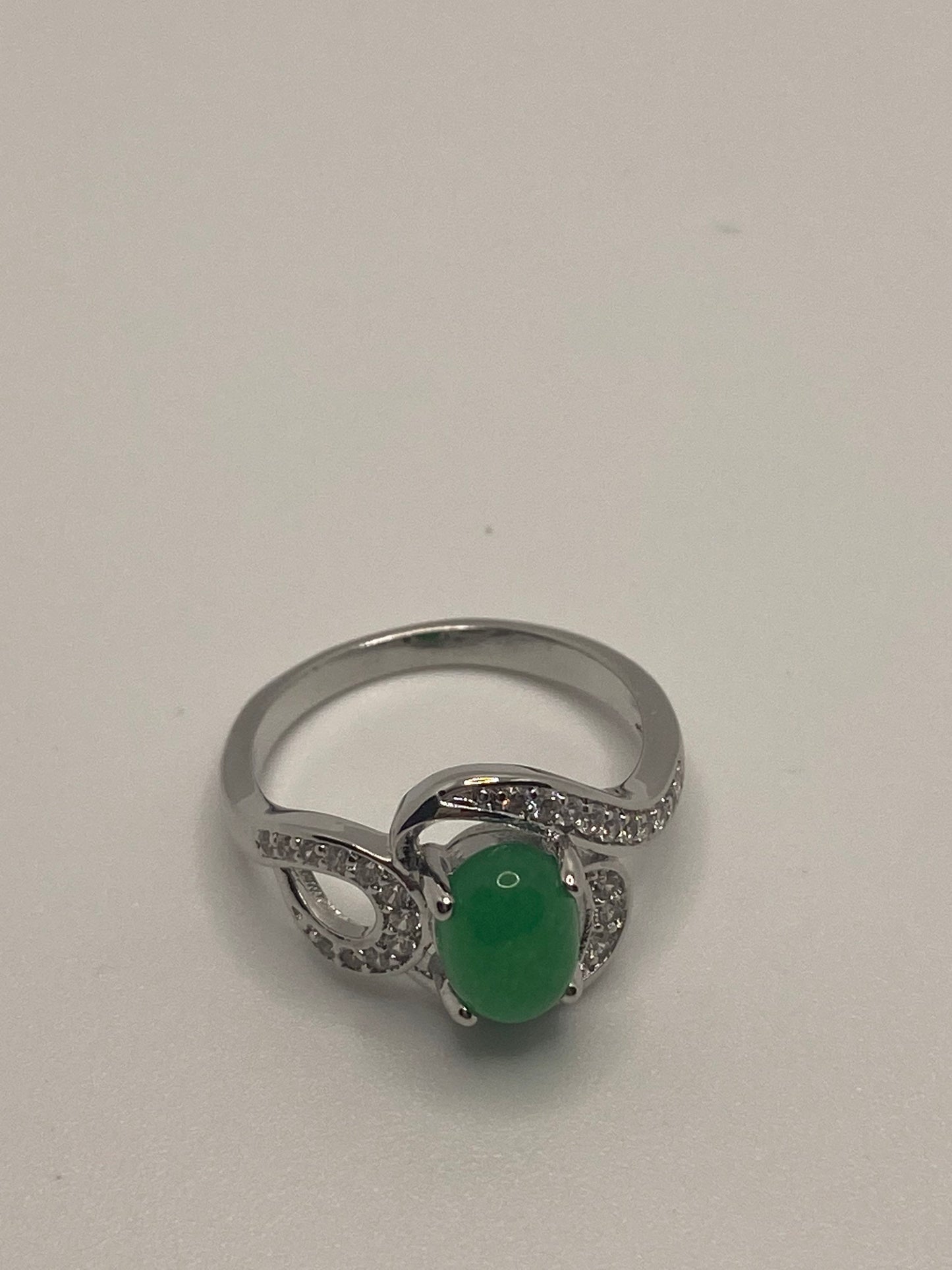 Vintage Lucky Green Nephrite Jade Cocktail Ring