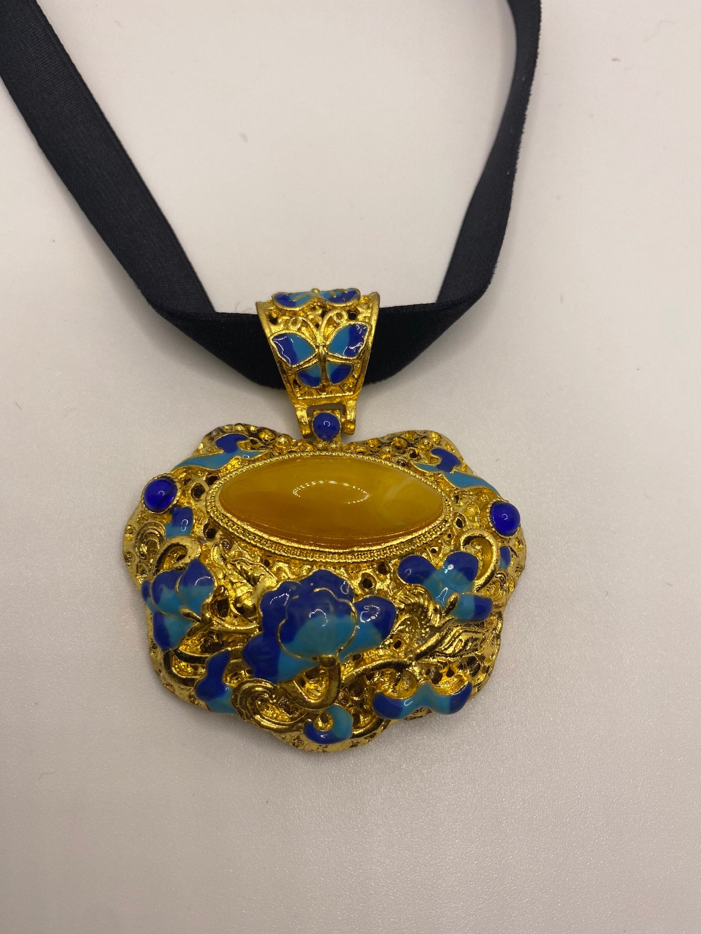 Vintage Cloisonné Choker Pendant Necklace Golden with Blue Enamel