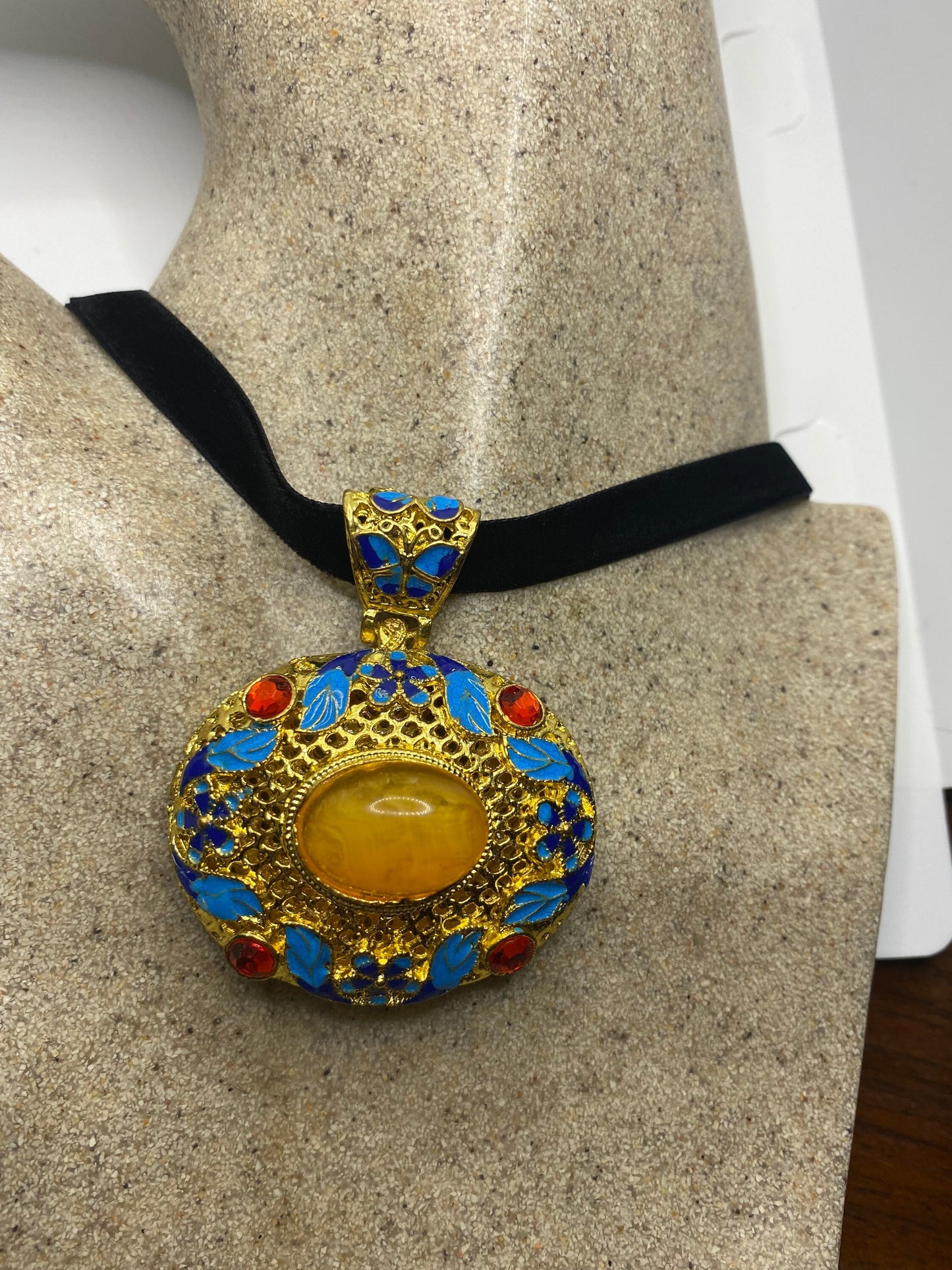 Vintage Cloisonné Choker Pendant Necklace Golden with Blue Enamel