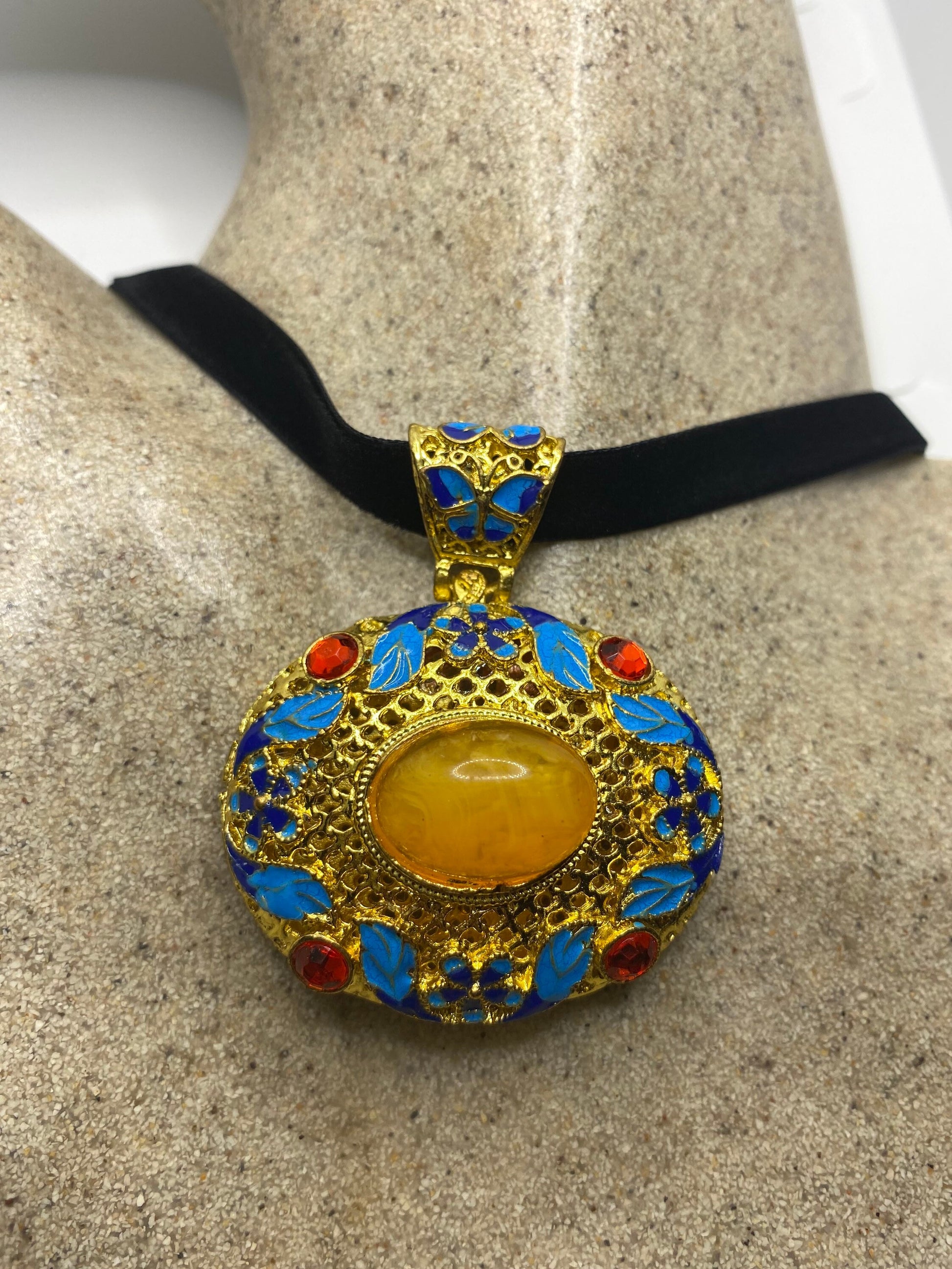 Vintage Cloisonné Choker Pendant Necklace Golden with Blue Enamel