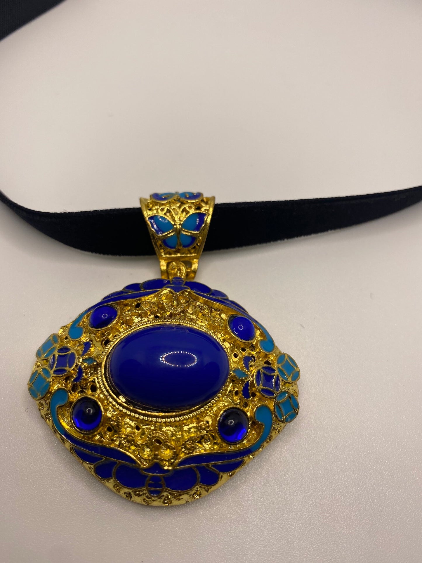 Vintage Cloisonné Choker Pendant Necklace Golden with Blue Enamel