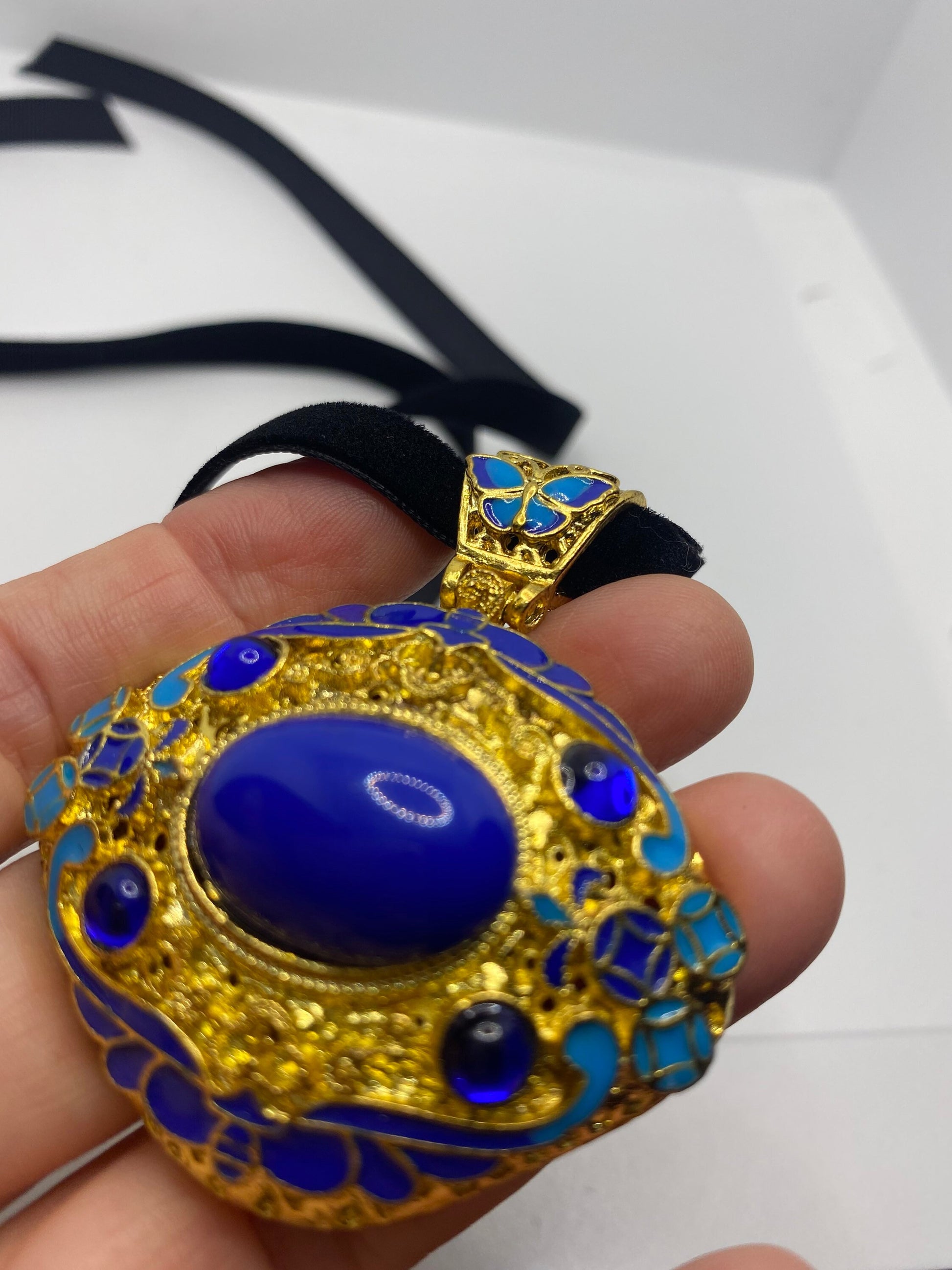 Vintage Cloisonné Choker Pendant Necklace Golden with Blue Enamel