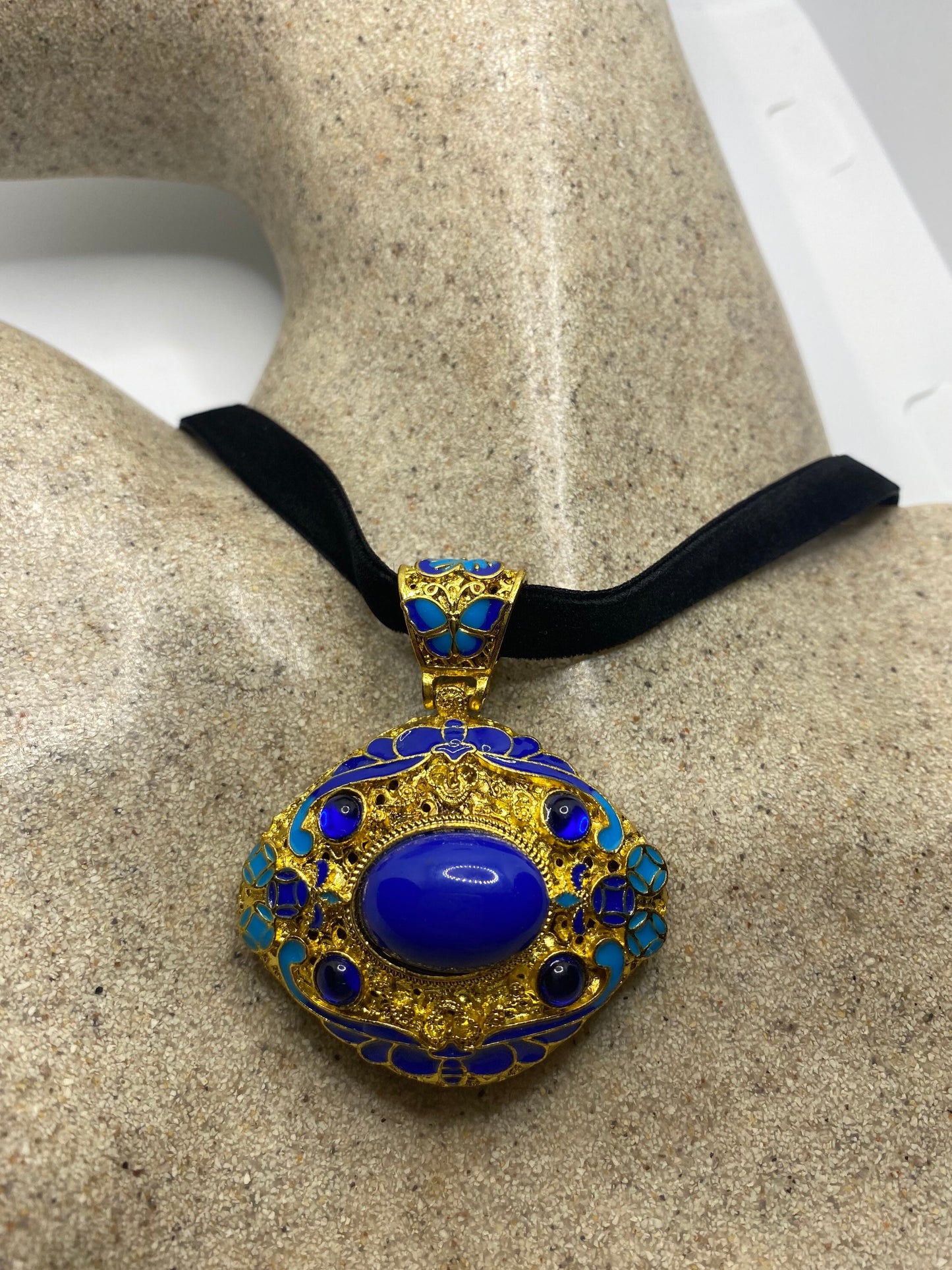 Vintage Cloisonné Choker Pendant Necklace Golden with Blue Enamel