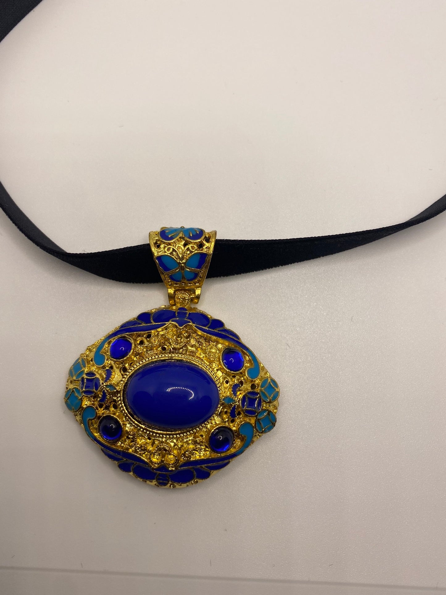 Vintage Cloisonné Choker Pendant Necklace Golden with Blue Enamel