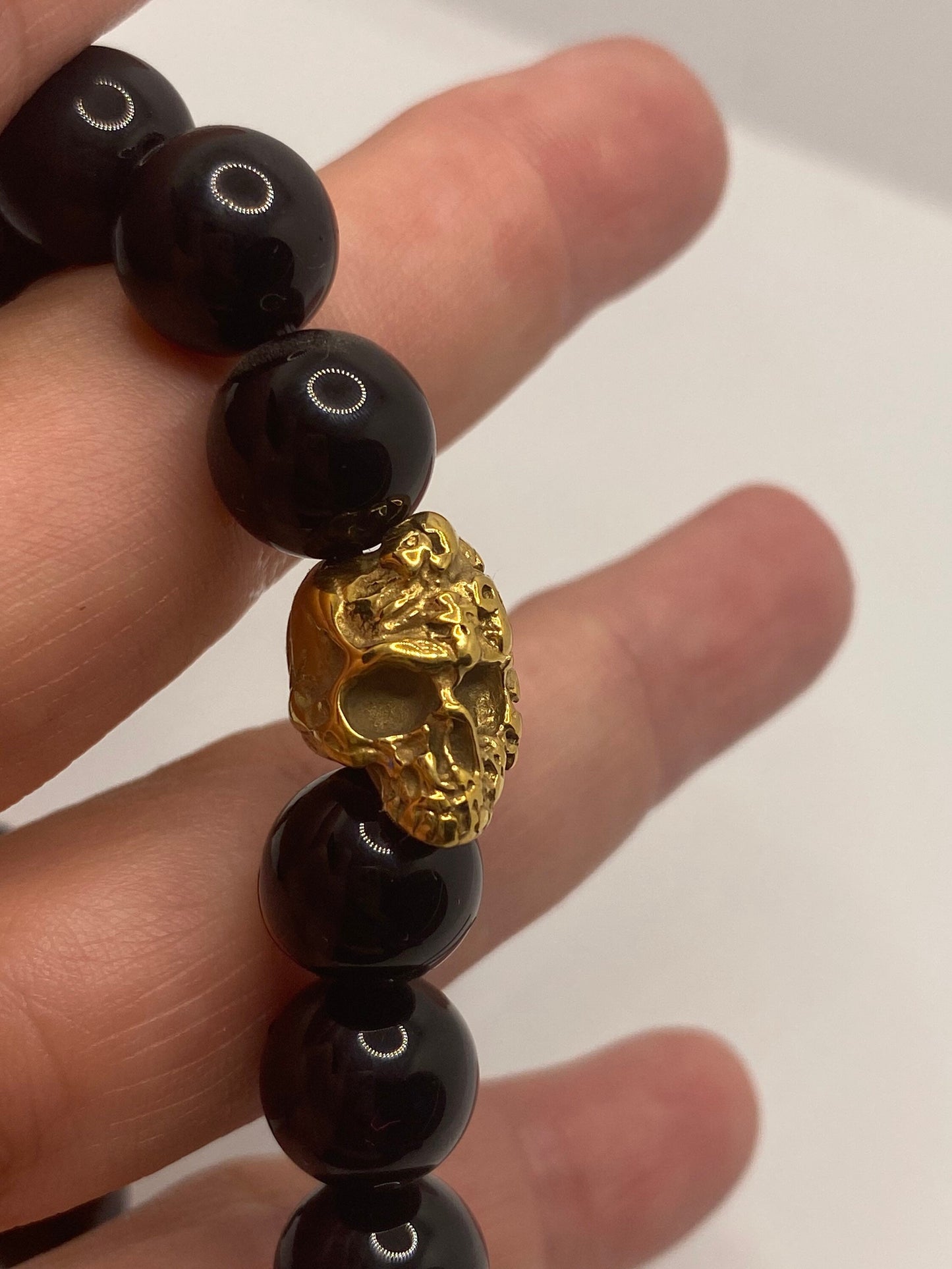 Vintage Style Black Onyx Unisex Mens Stretch Golden Skull Bracelet