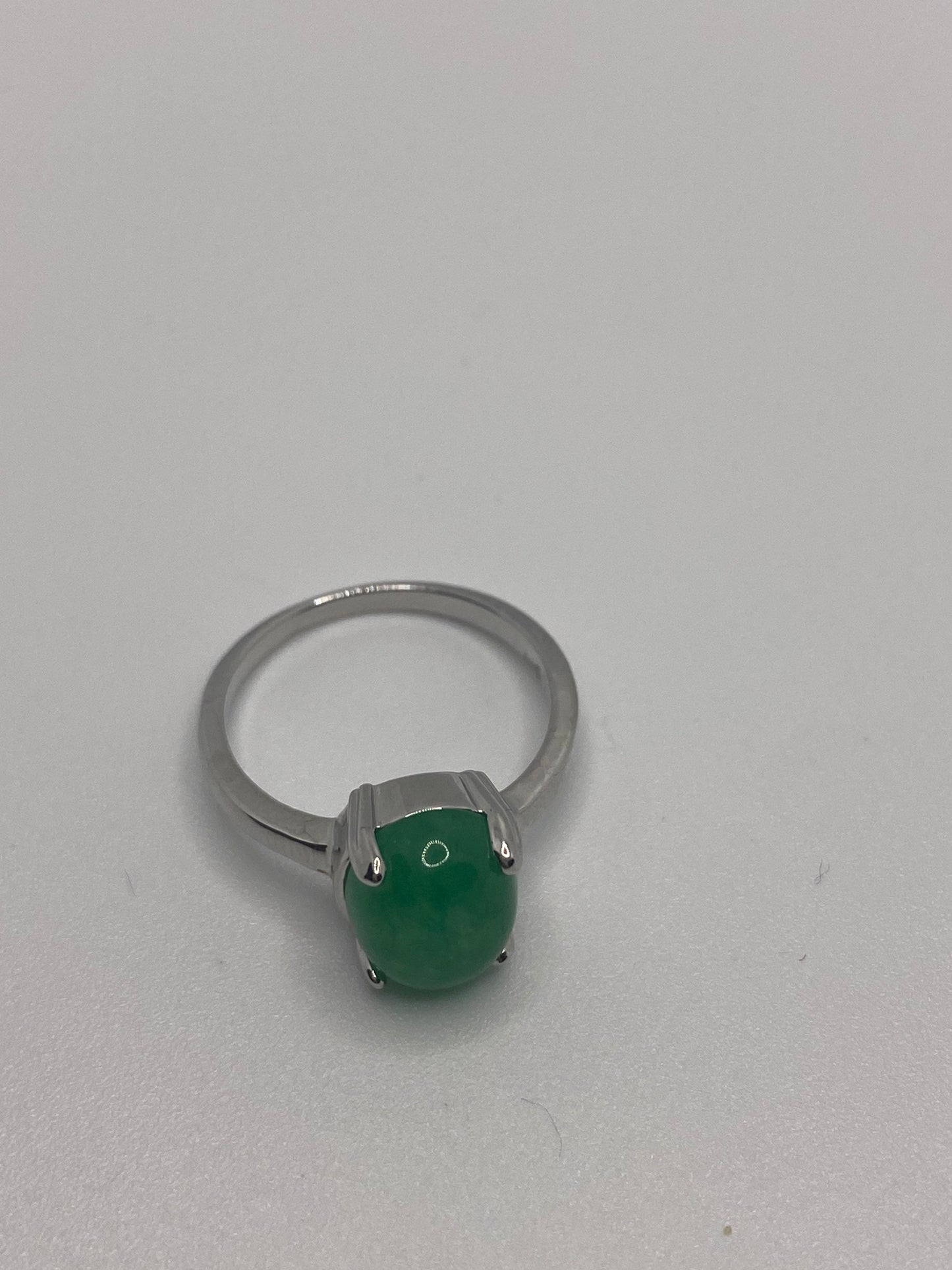 Vintage Lucky Green Nephrite Jade Cocktail Ring