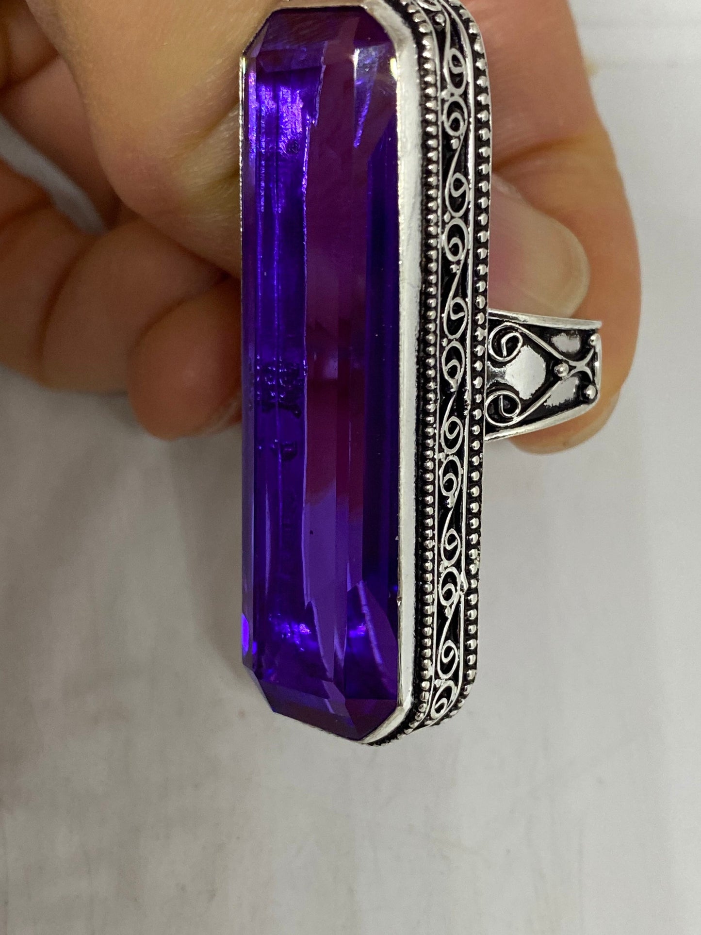Vintage Vintage Purple Art Glass Cocktail Ring Size 8