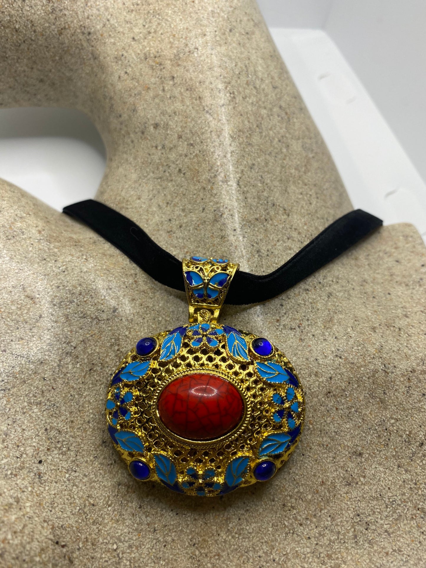 Vintage Cloisonné Choker Pendant Necklace Golden with Blue Enamel