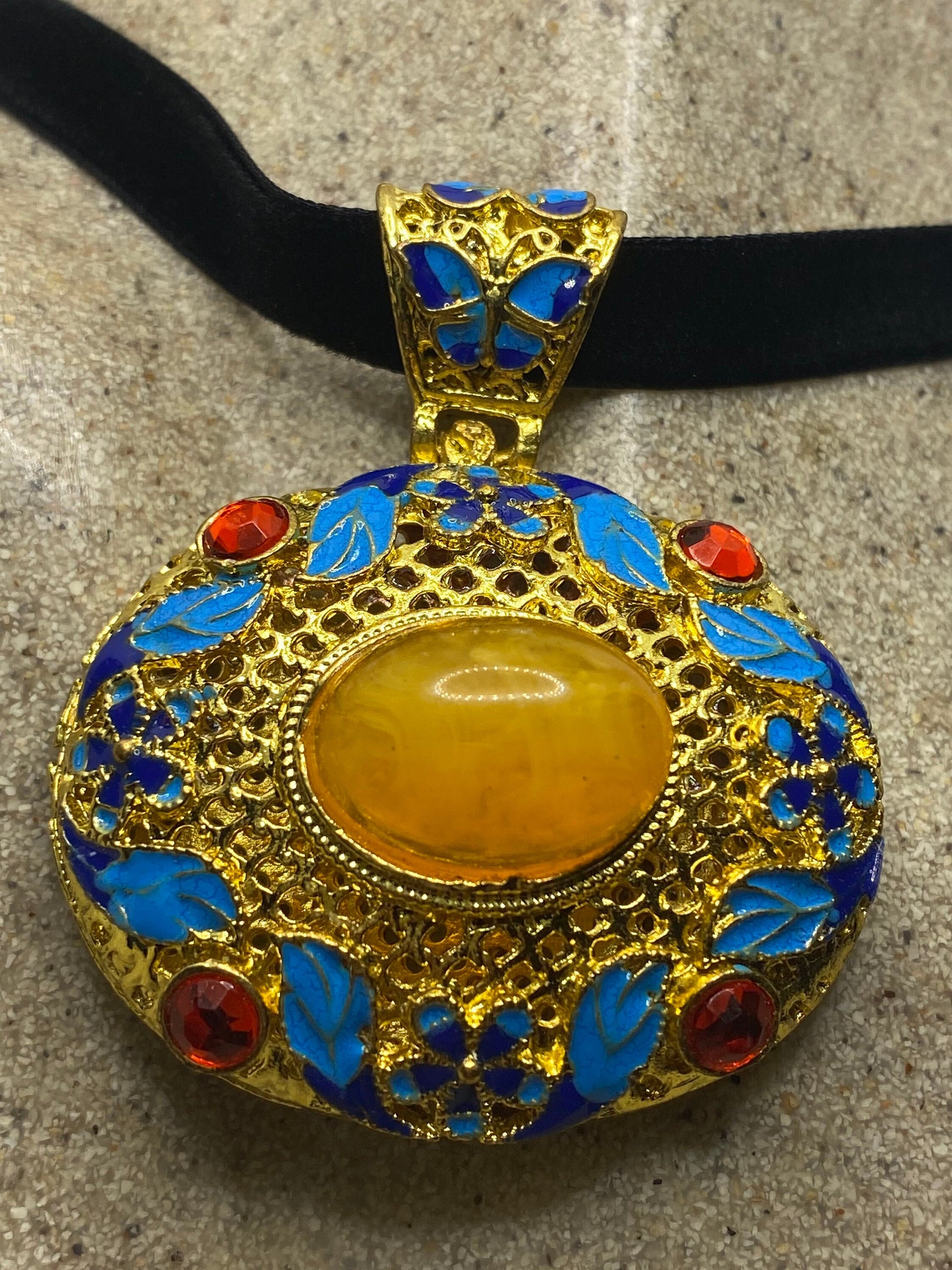 Vintage Cloisonné Choker Pendant Necklace Golden with Blue Enamel