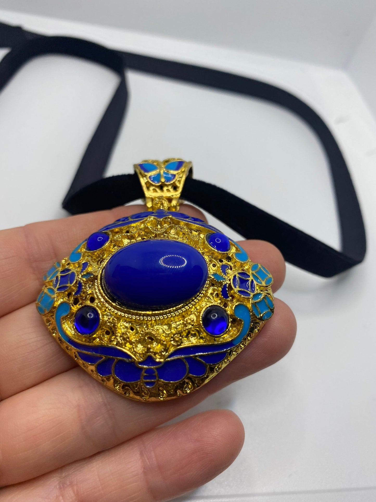 Vintage Cloisonné Choker Pendant Necklace Golden with Blue Enamel