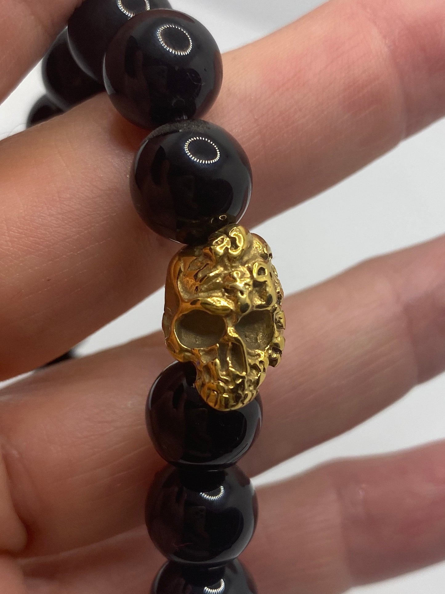 Vintage Style Black Onyx Unisex Mens Stretch Golden Skull Bracelet
