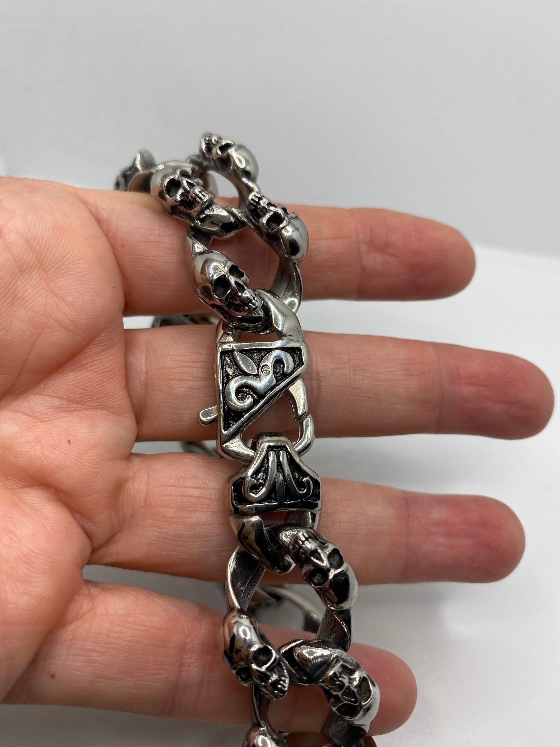 Vintage Style Unisex Men Stainless Steel Skull Bracelet