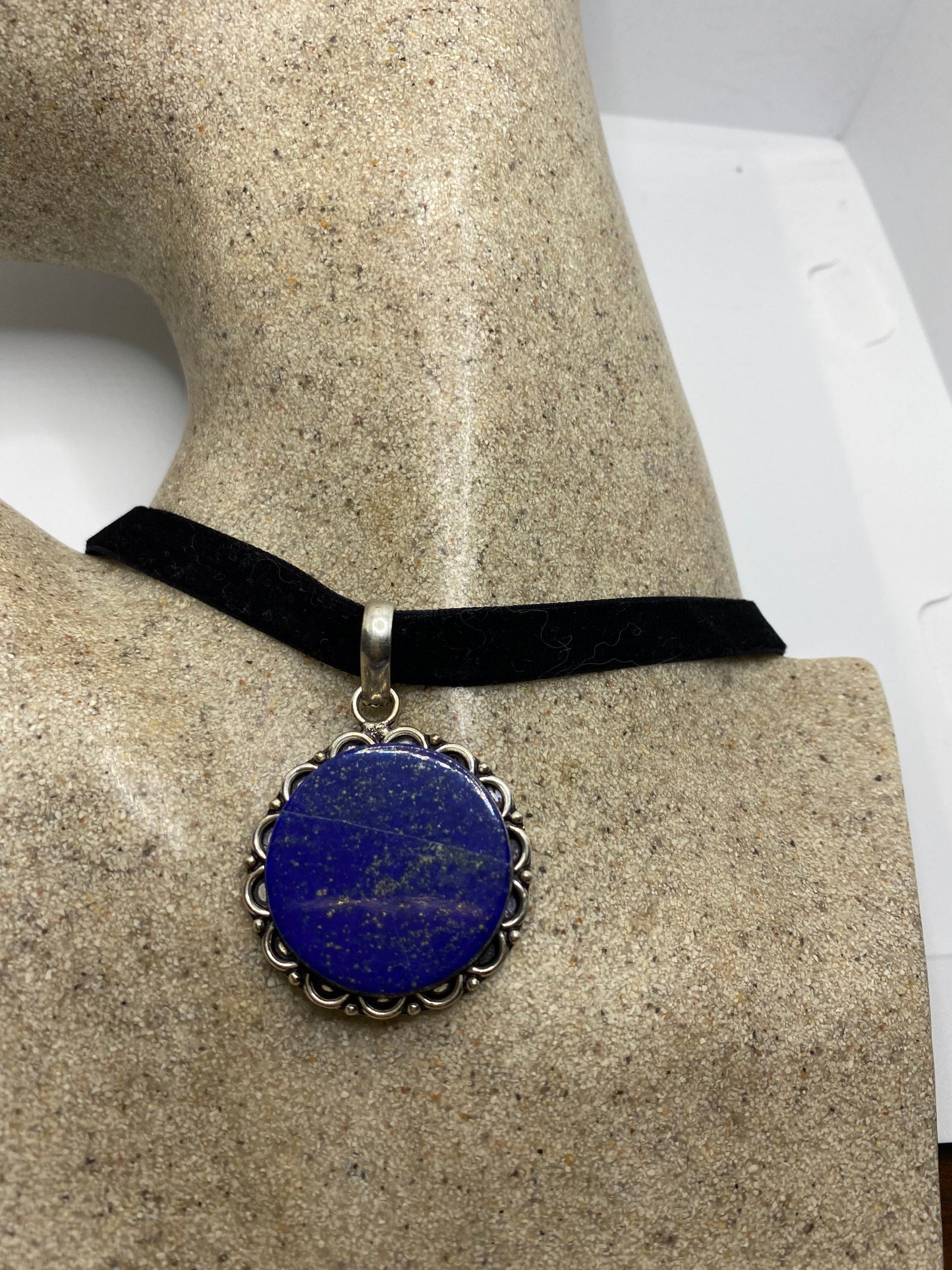 Vintage Blue Lapis Choker Necklace.