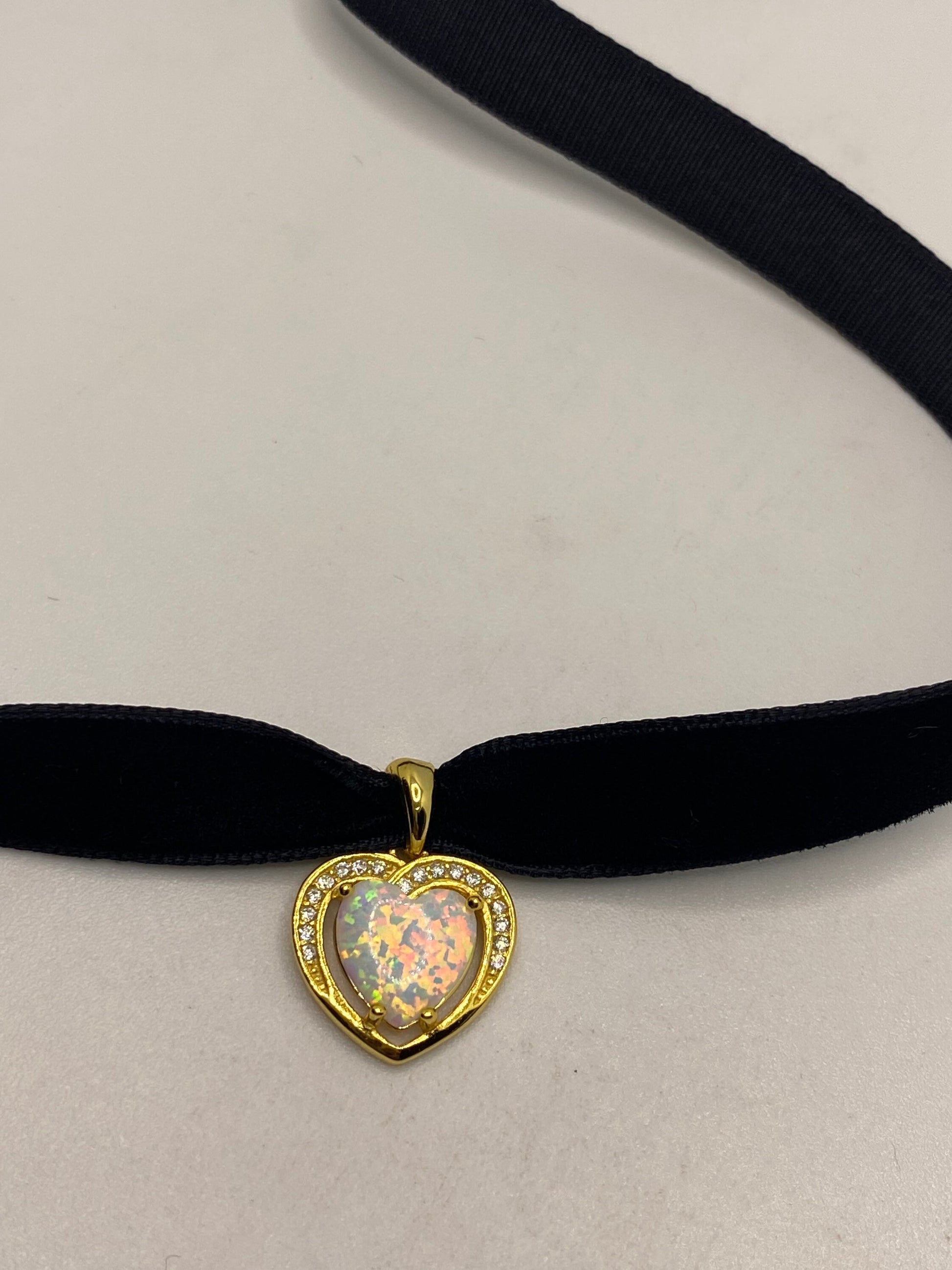 Vintage White Opal Heart Choker Golden 925 Sterling Silver Pendant Necklace