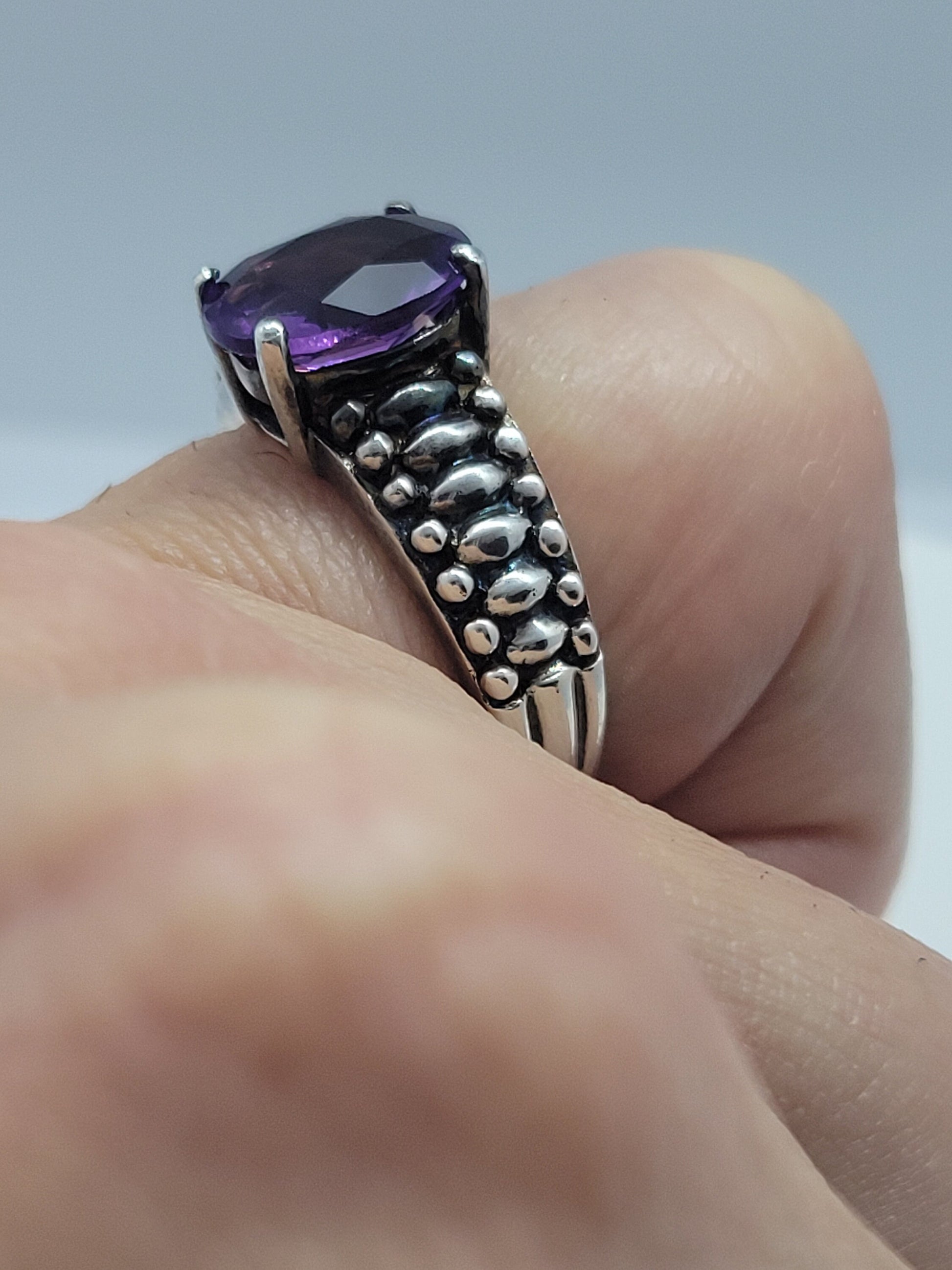 Vintage Purple Amethyst Ring in 925 Sterling Silver