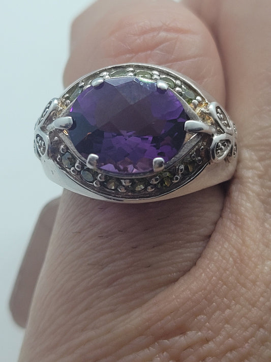 Vintage Purple Amethyst with Green Peridot Sidestones Ring in 925 Sterling Silver