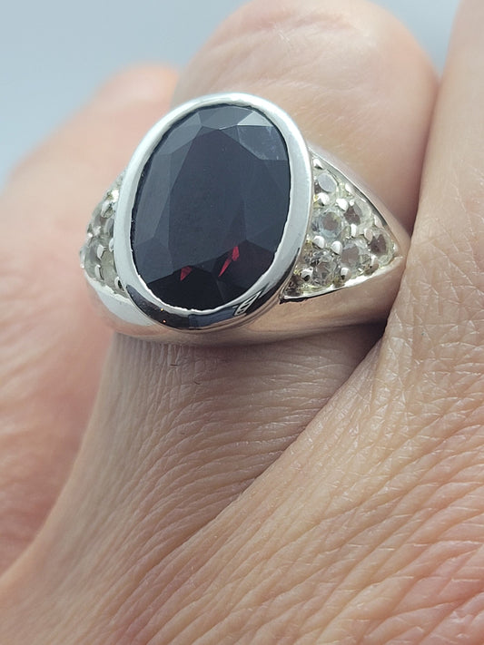 Vintage Red Garnet Ring with White Topaz in 925 Sterling Silver