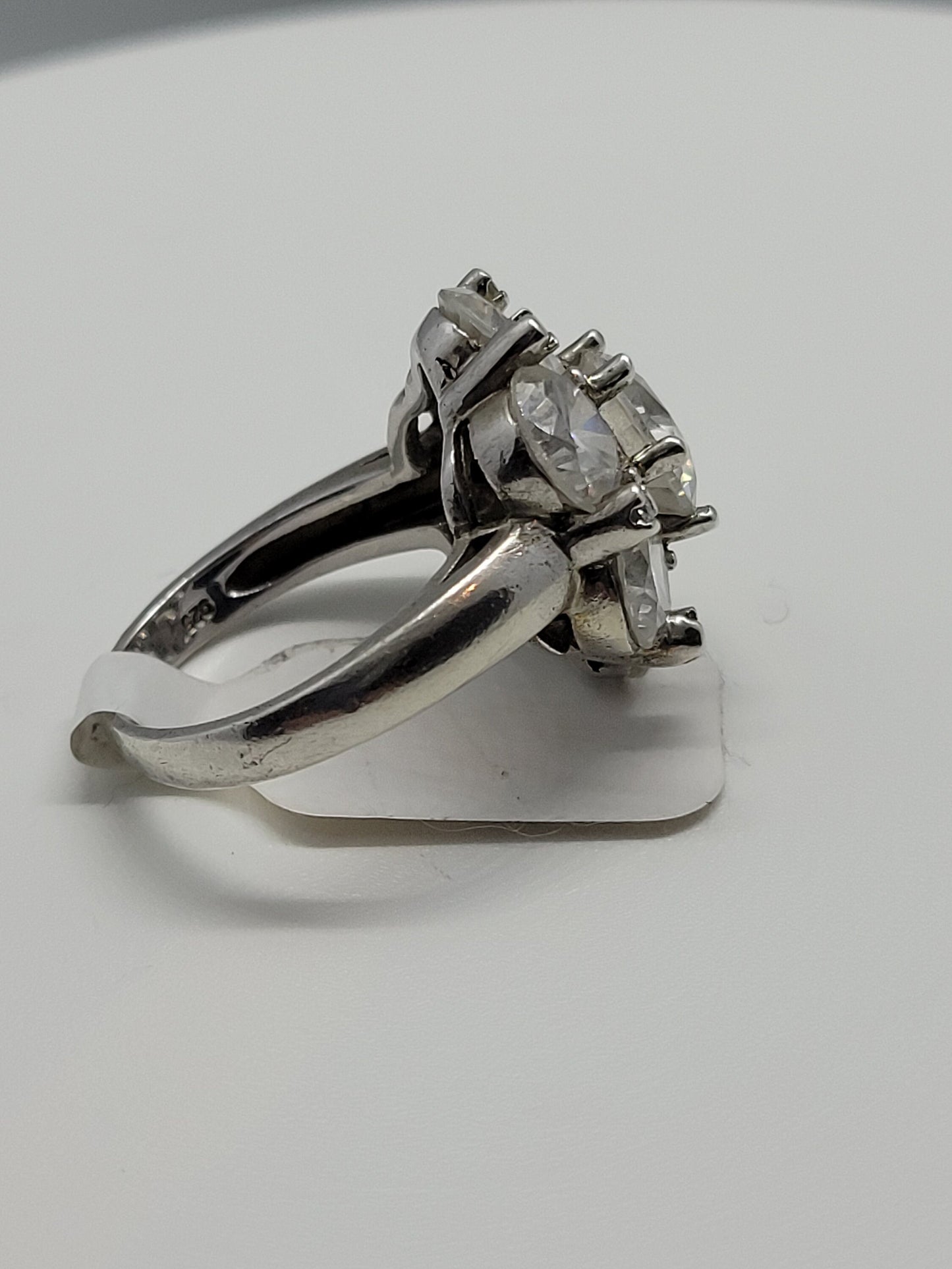 Vintage White Crystal Ring in 925 Sterling Silver