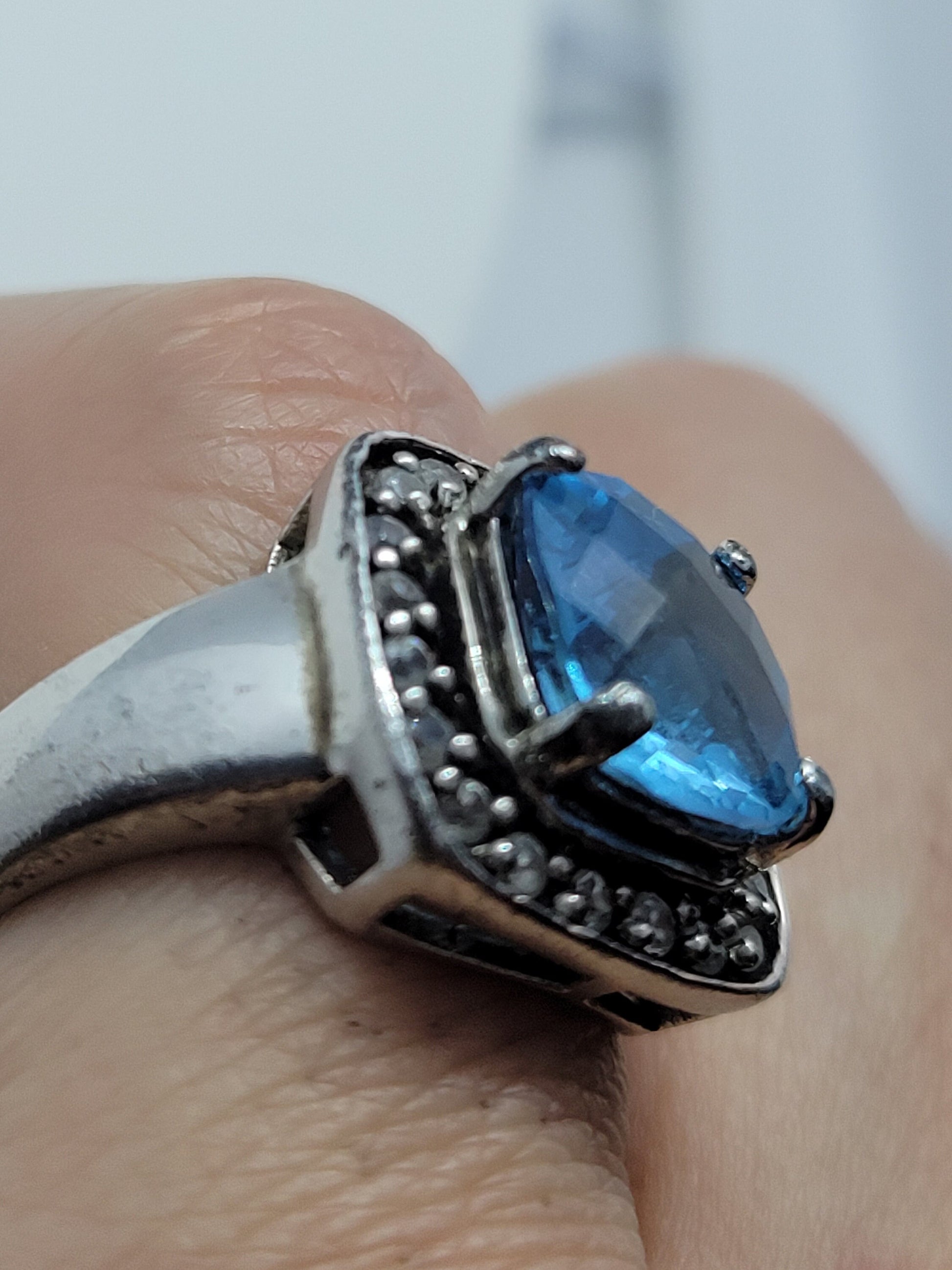 Vintage Blue Topaz and White Sapphire Ring in 925 Sterling Silver