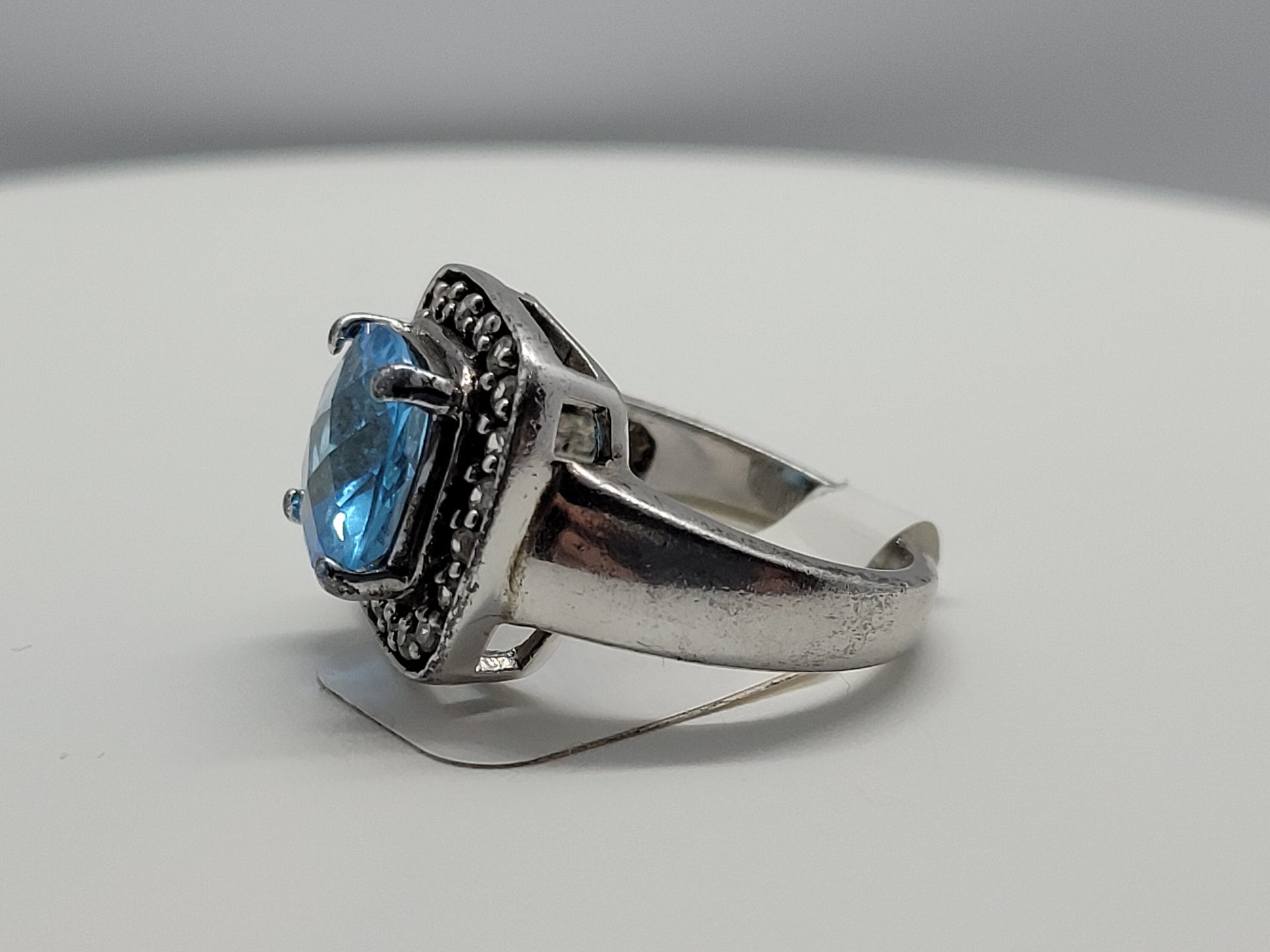 Vintage Blue Topaz and White Sapphire Ring in 925 Sterling Silver